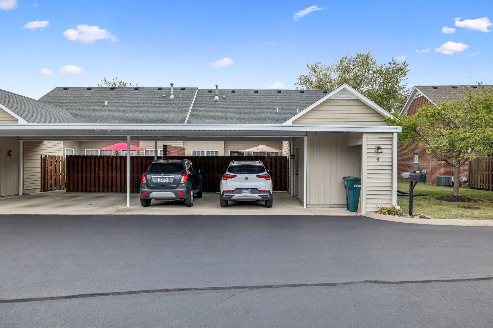 4 Hurd Ct
