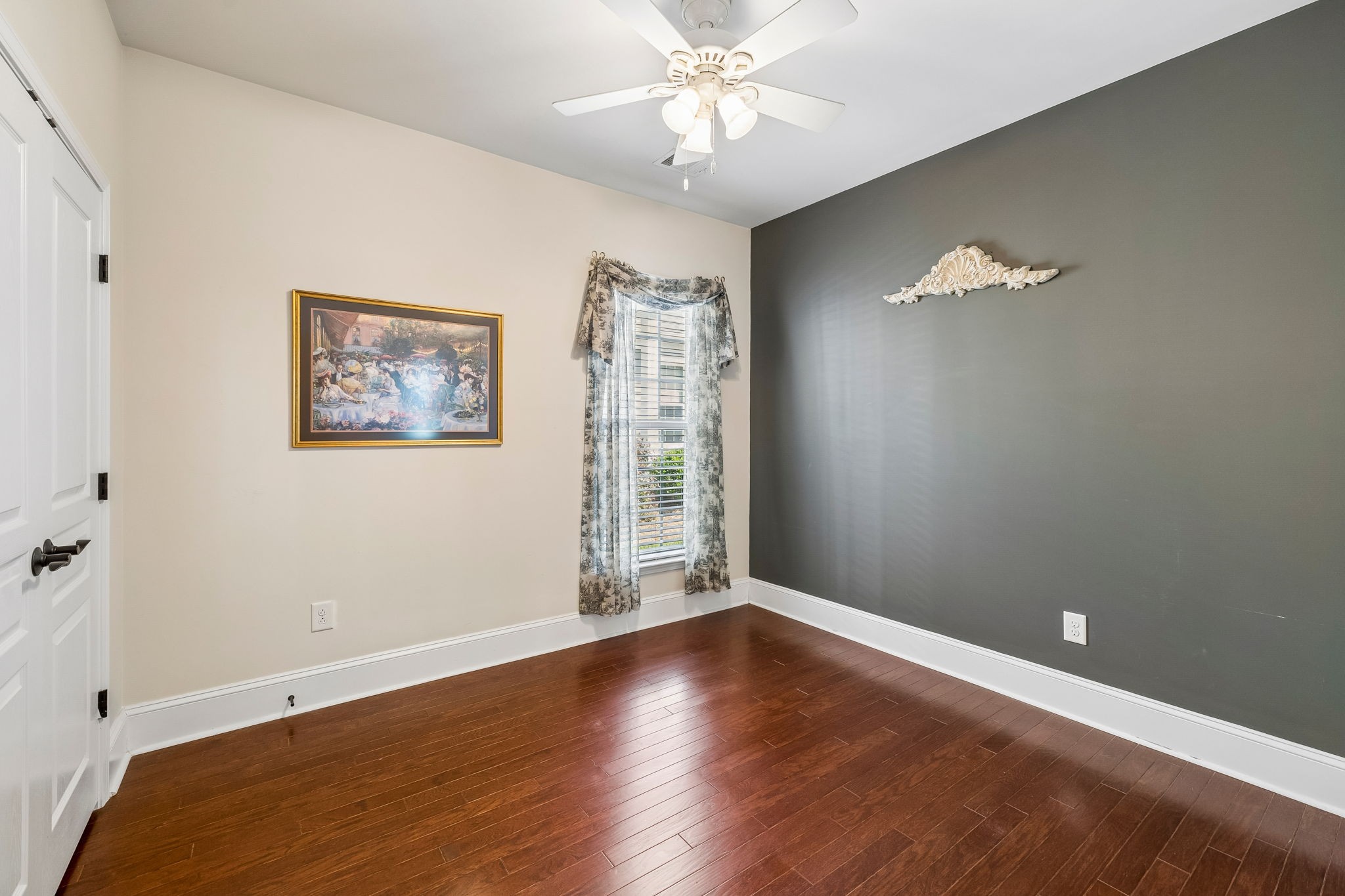 240 Old Towne Dr