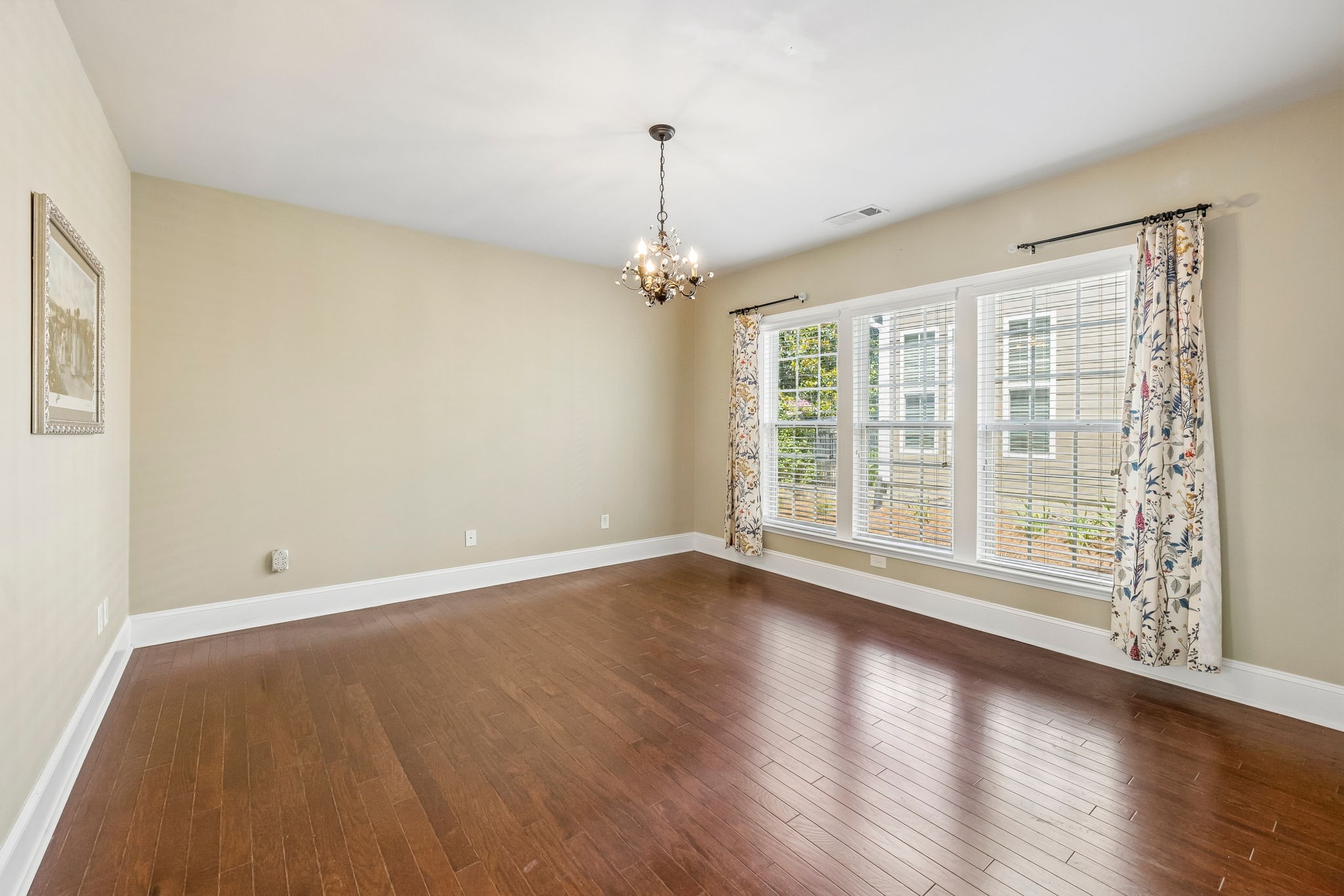 240 Old Towne Dr