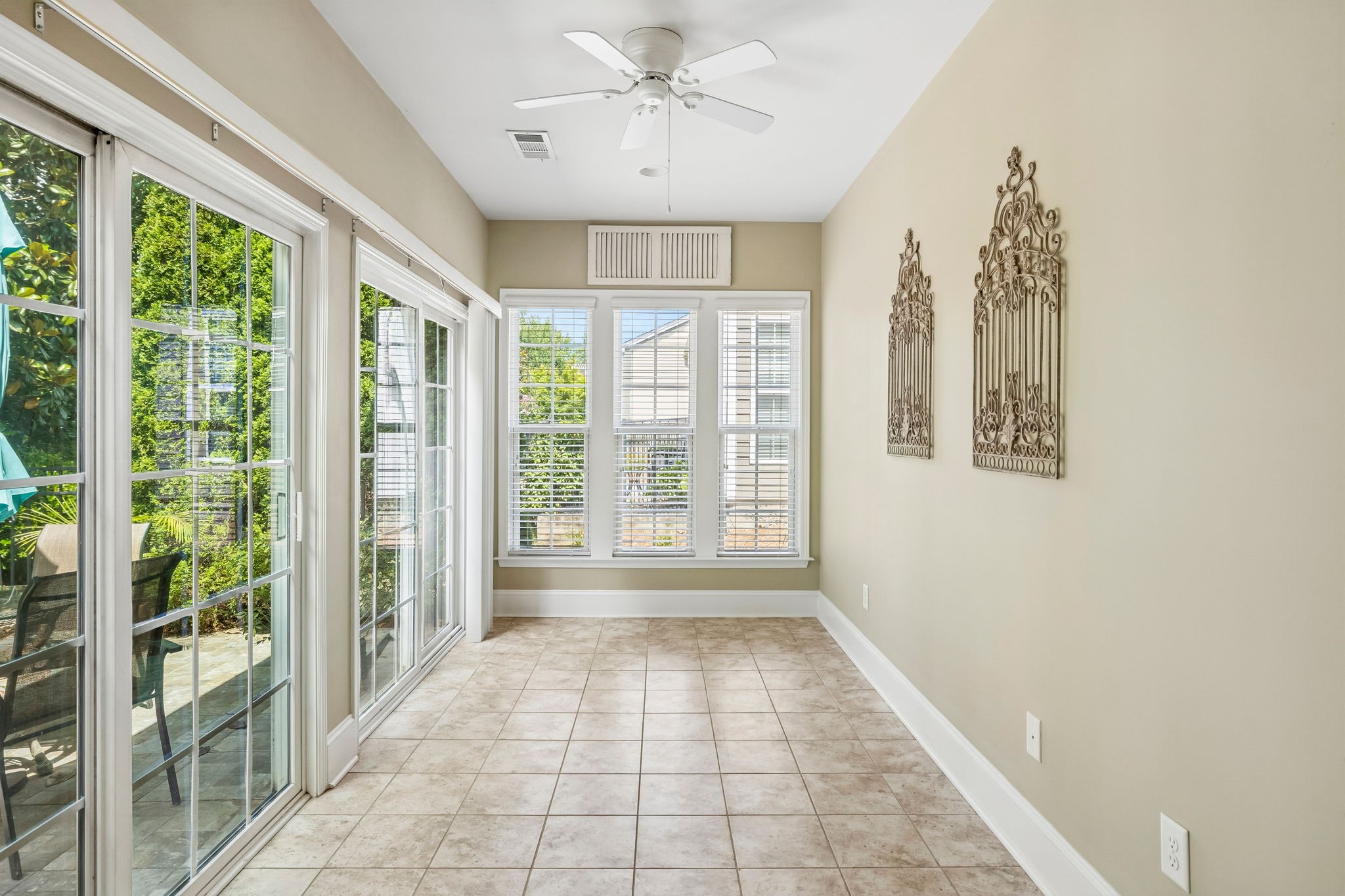 240 Old Towne Dr
