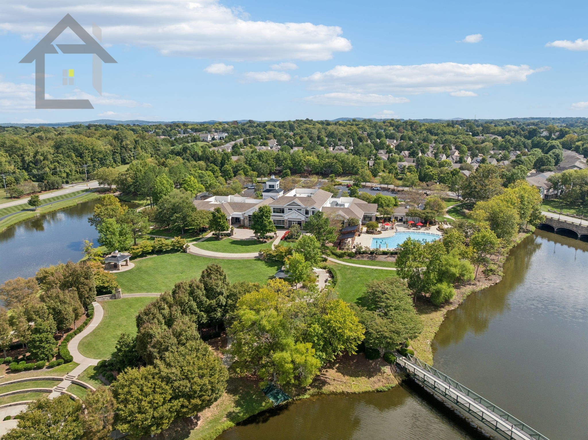 240 Old Towne Dr