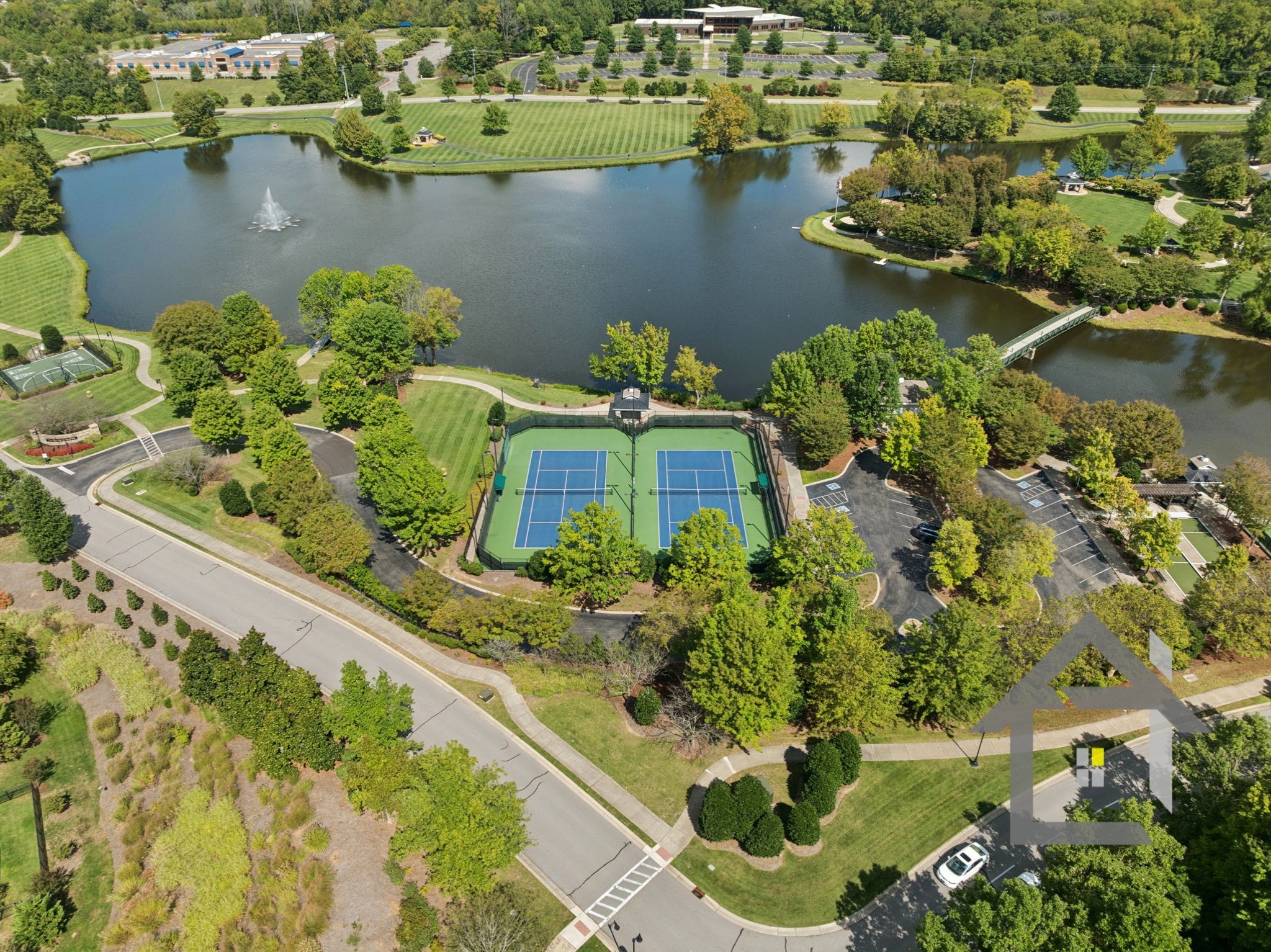 240 Old Towne Dr