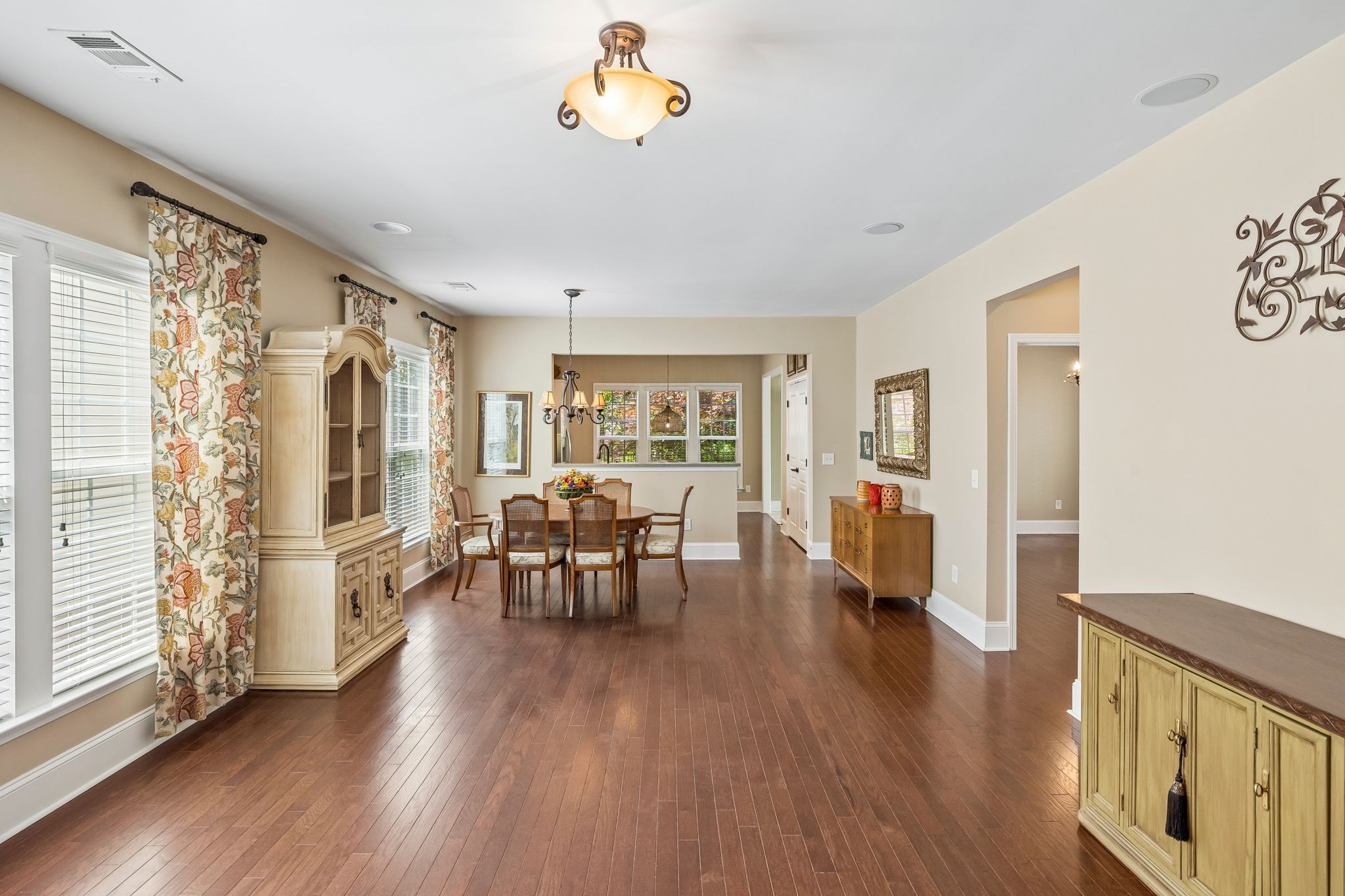 240 Old Towne Dr