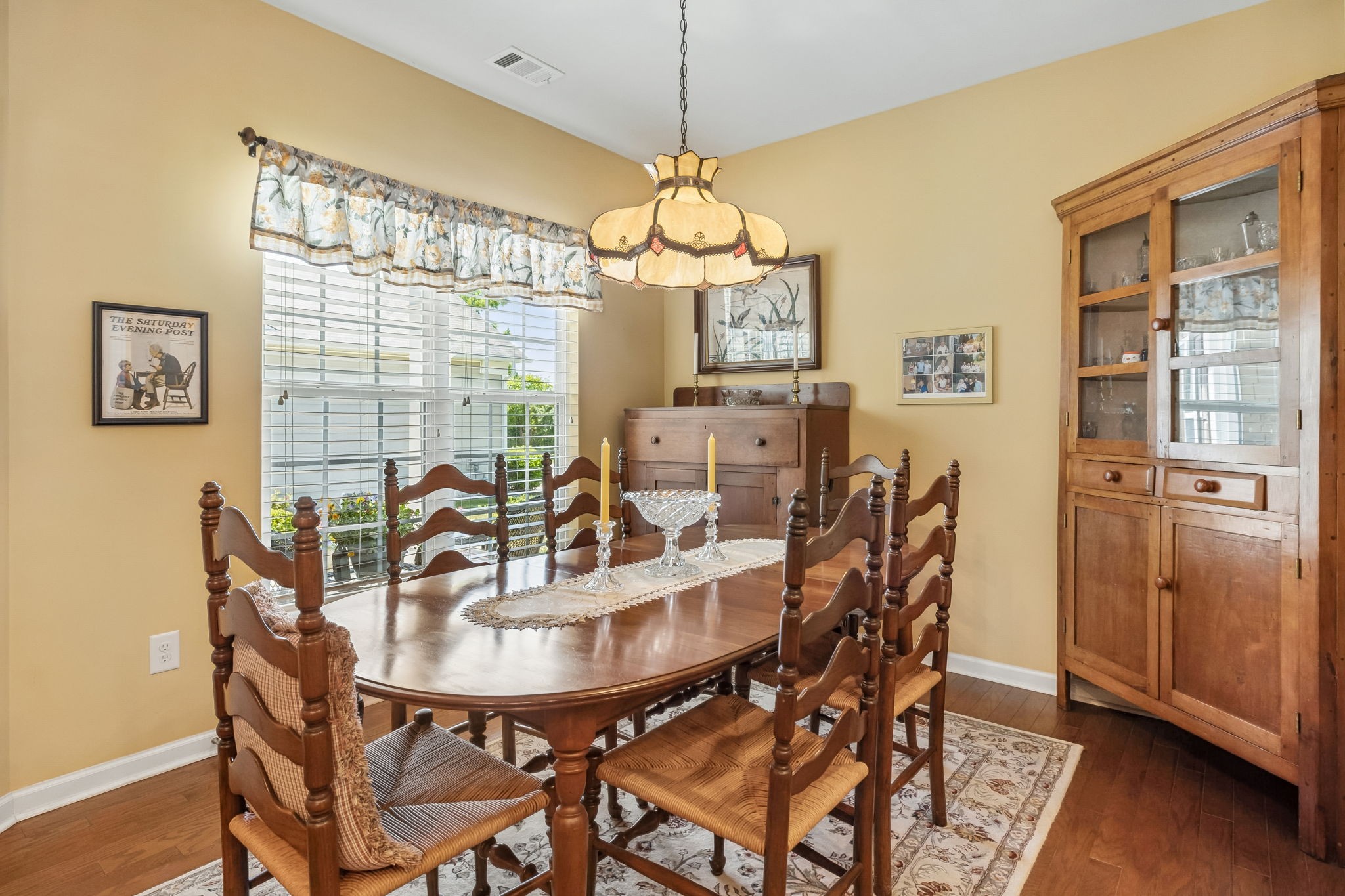 318 Palisade Dr