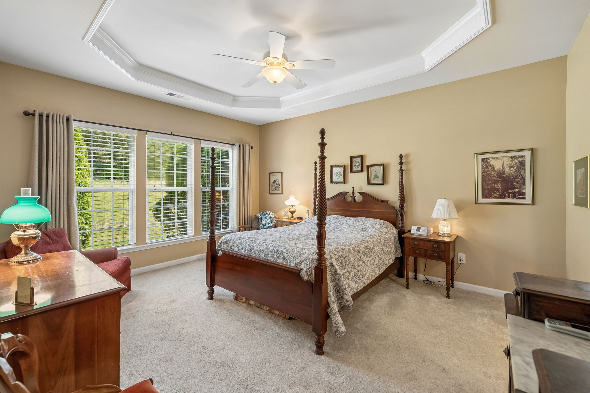 318 Palisade Dr