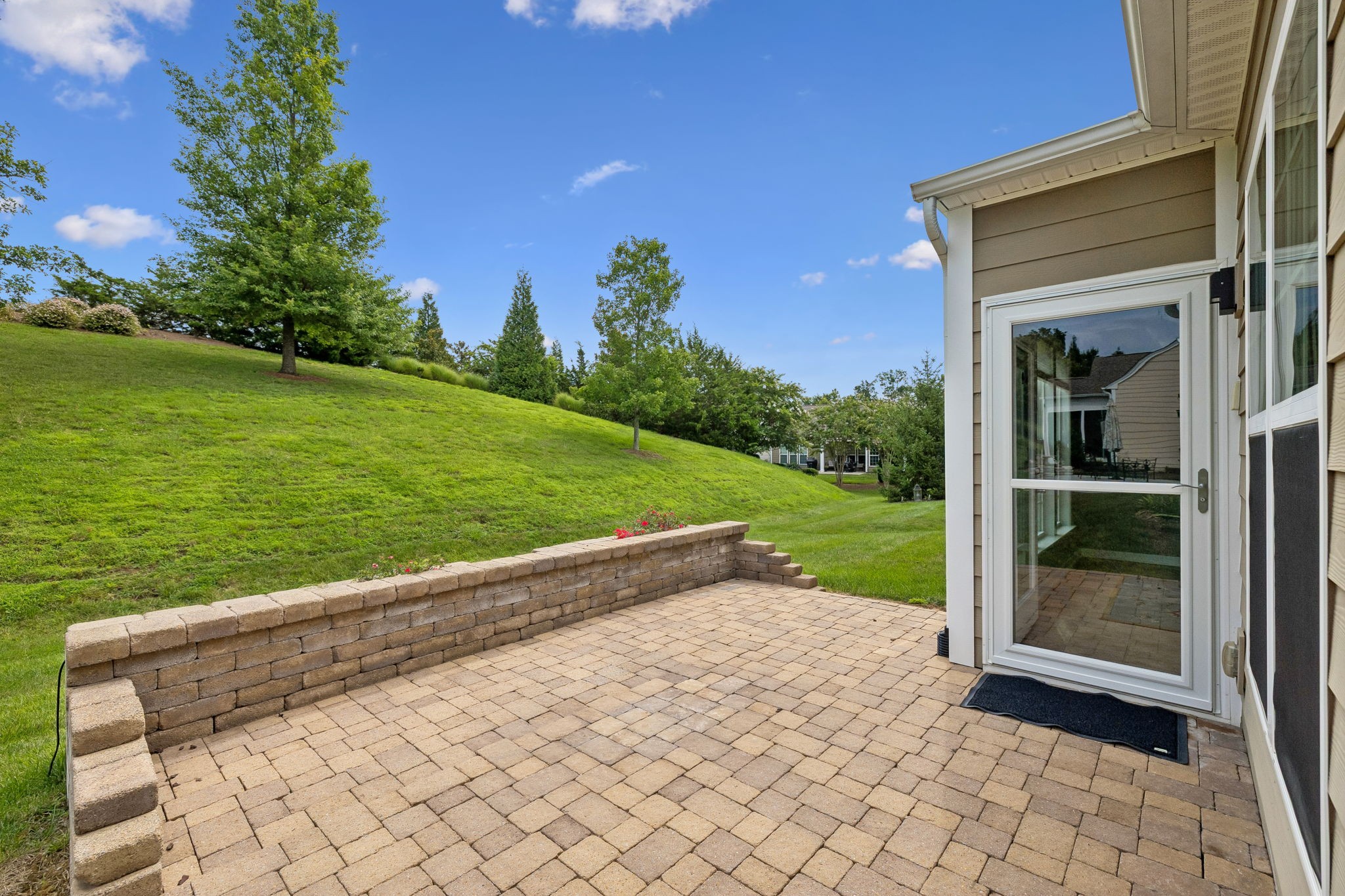 304 Palisade Dr