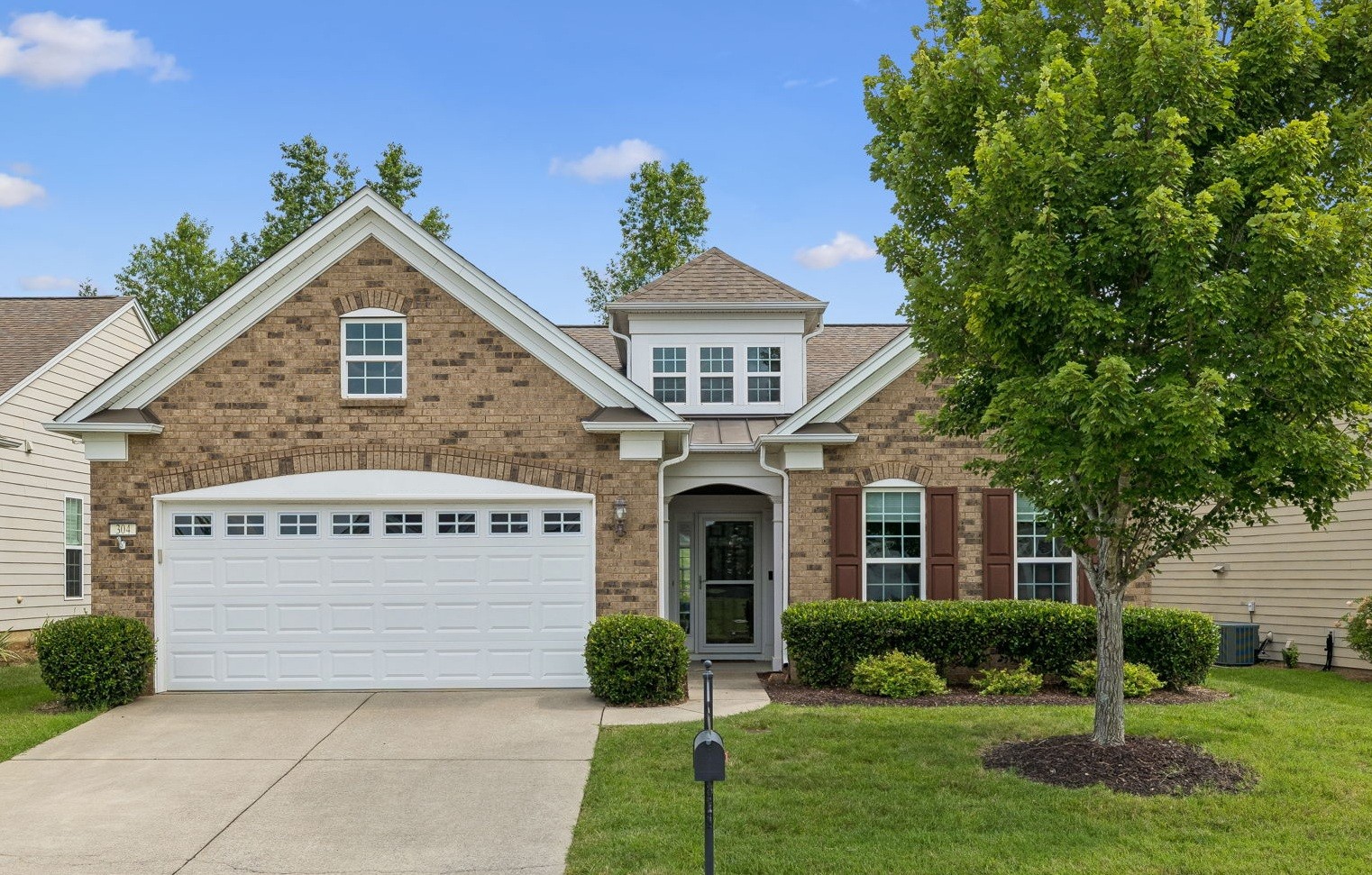 304 Palisade Dr
