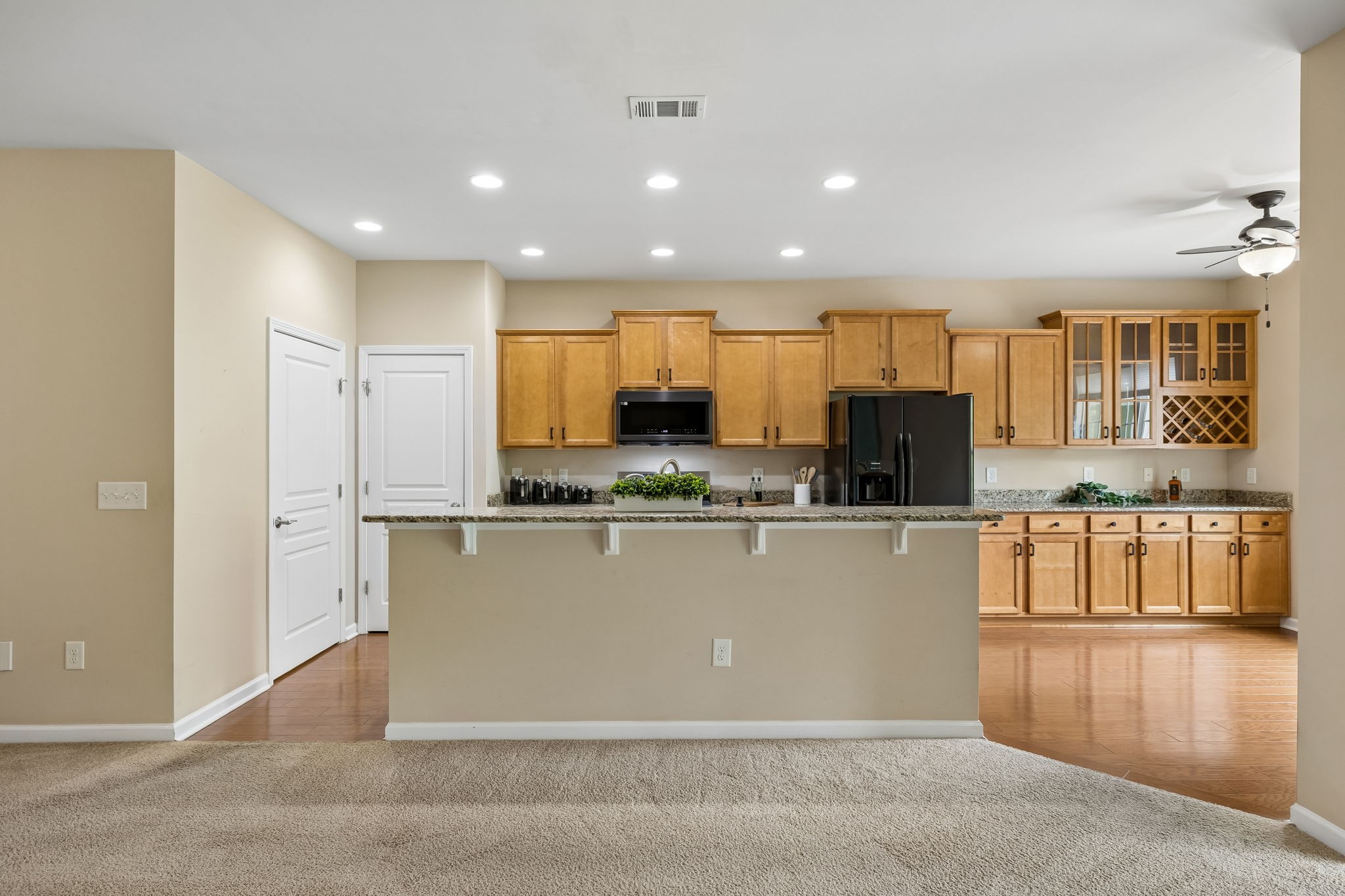 304 Palisade Dr