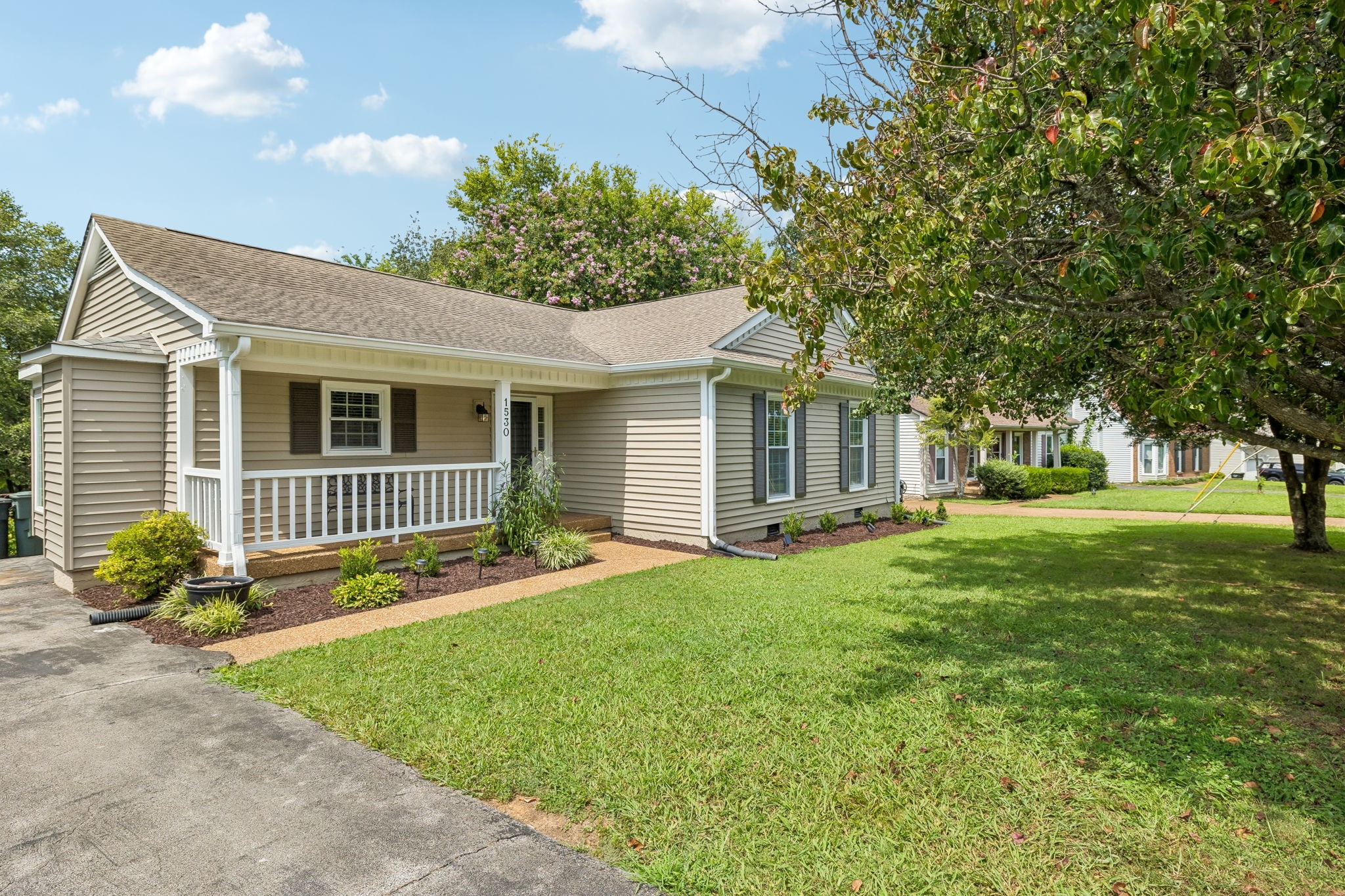 1530 Stone Hill Rd