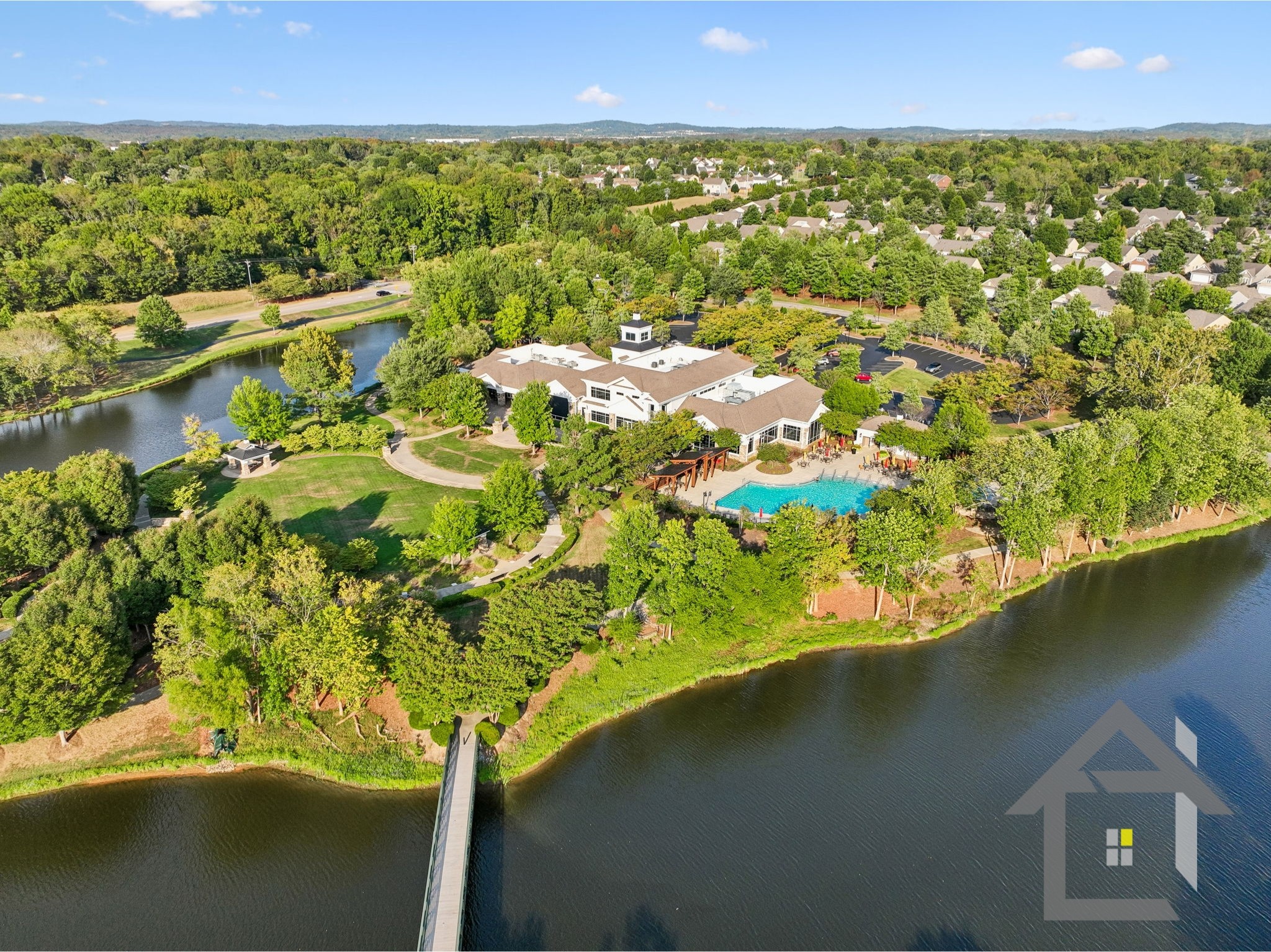 114 Privateer Ln