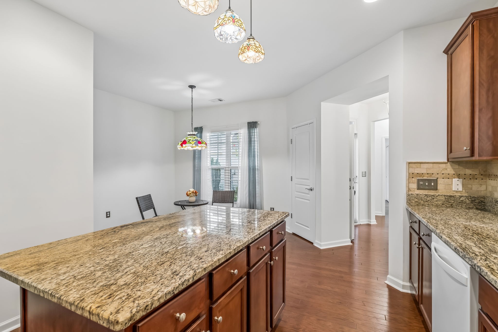114 Privateer Ln