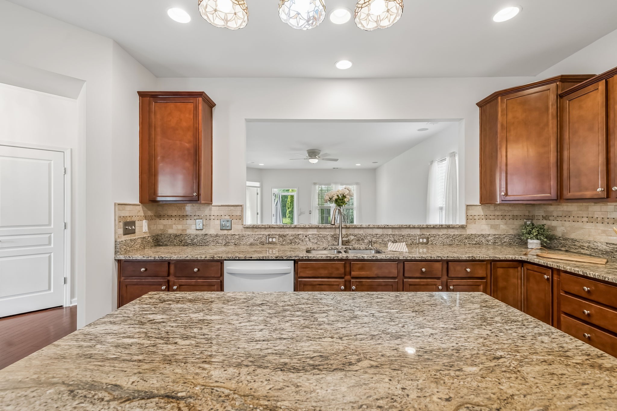 114 Privateer Ln