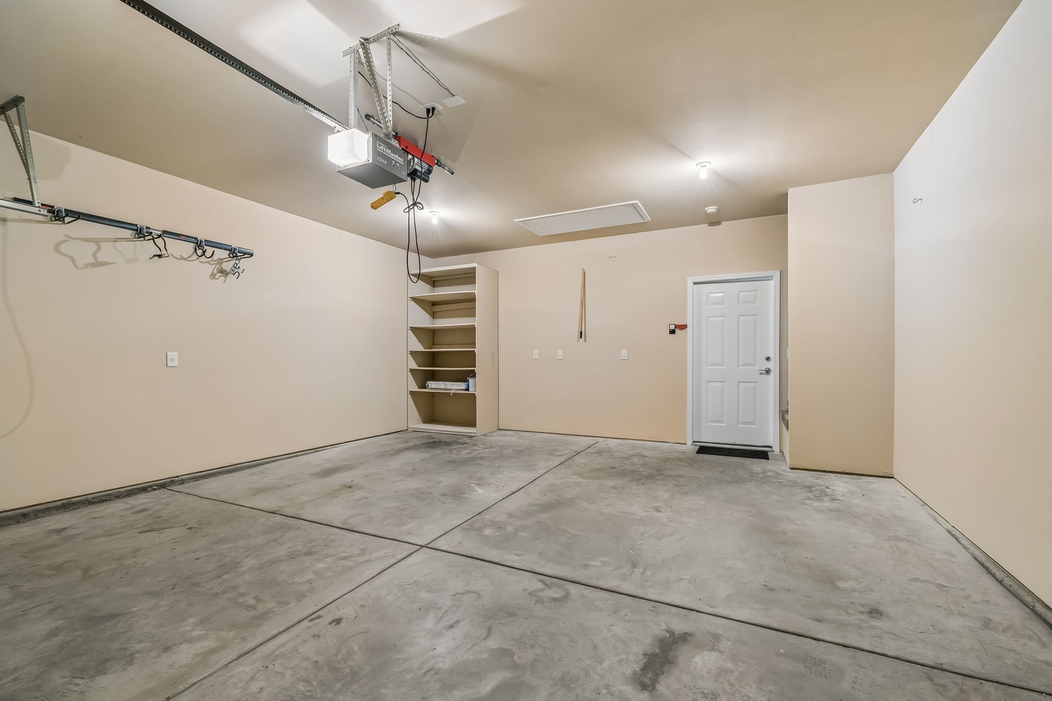 114 Privateer Ln