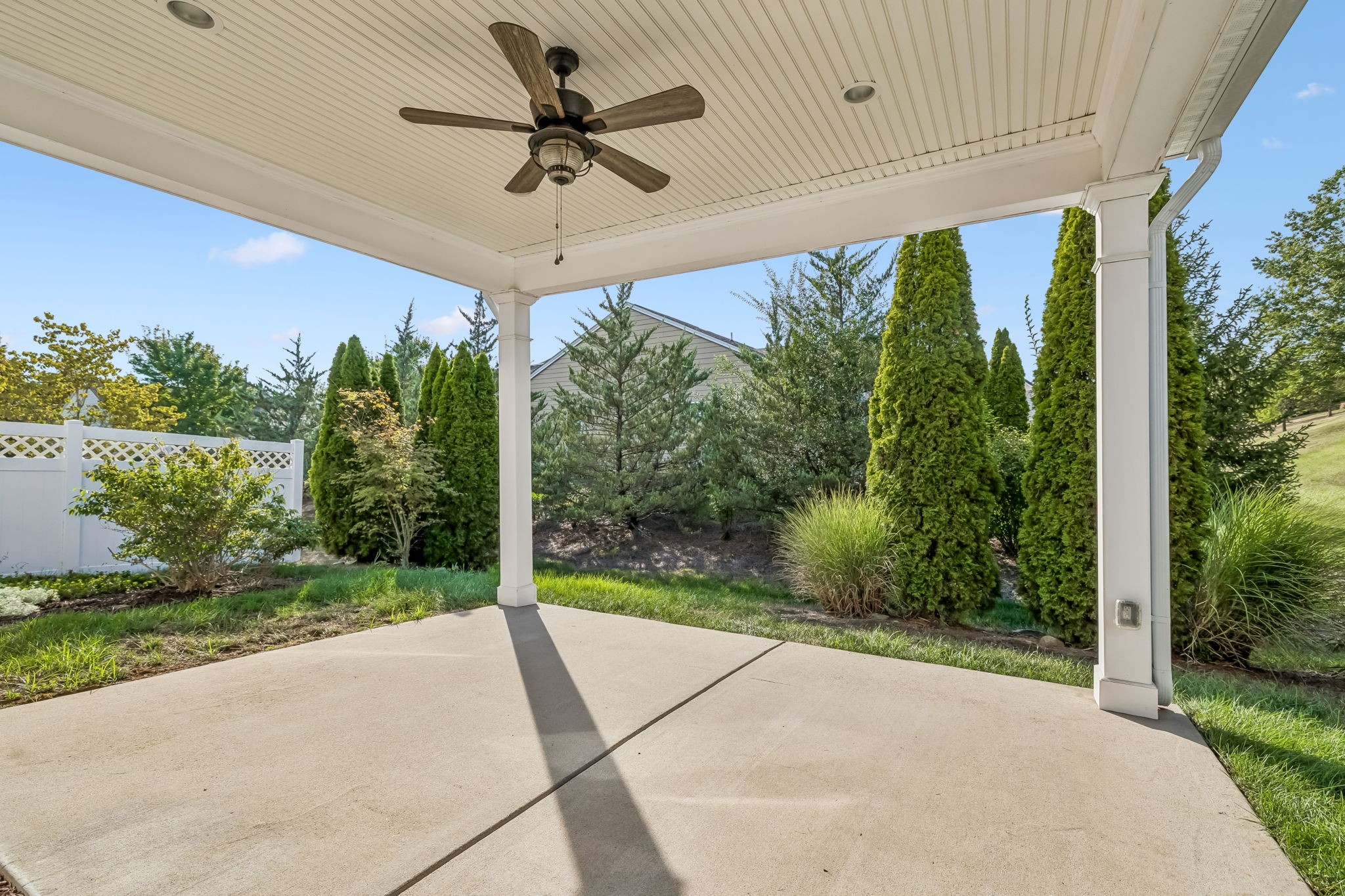 114 Privateer Ln