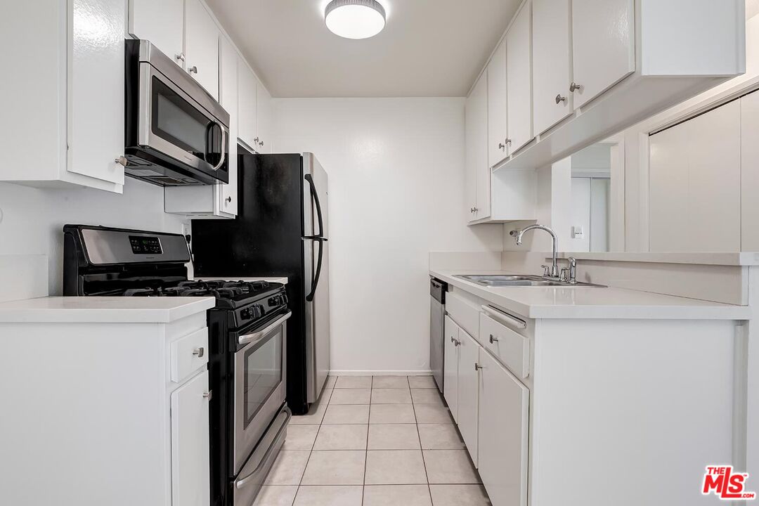 3640 Cardiff Ave Unit: 118