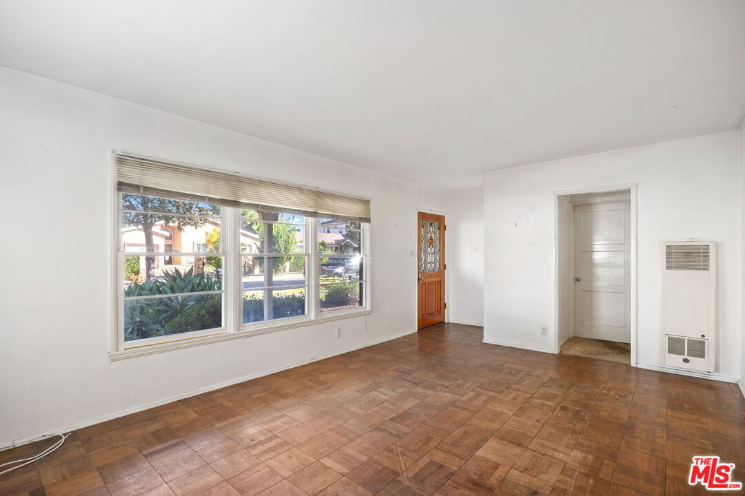 5147 Garden Grove Ave