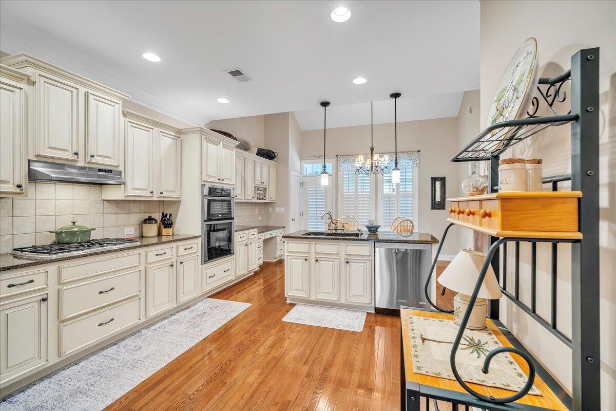 1437 Clancy Road