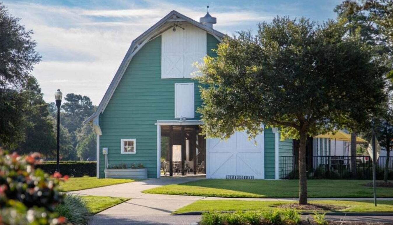 88 French Garden Circle