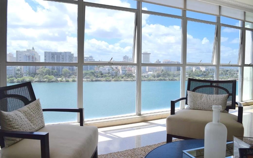 860 ASHFORD AVE. #8D