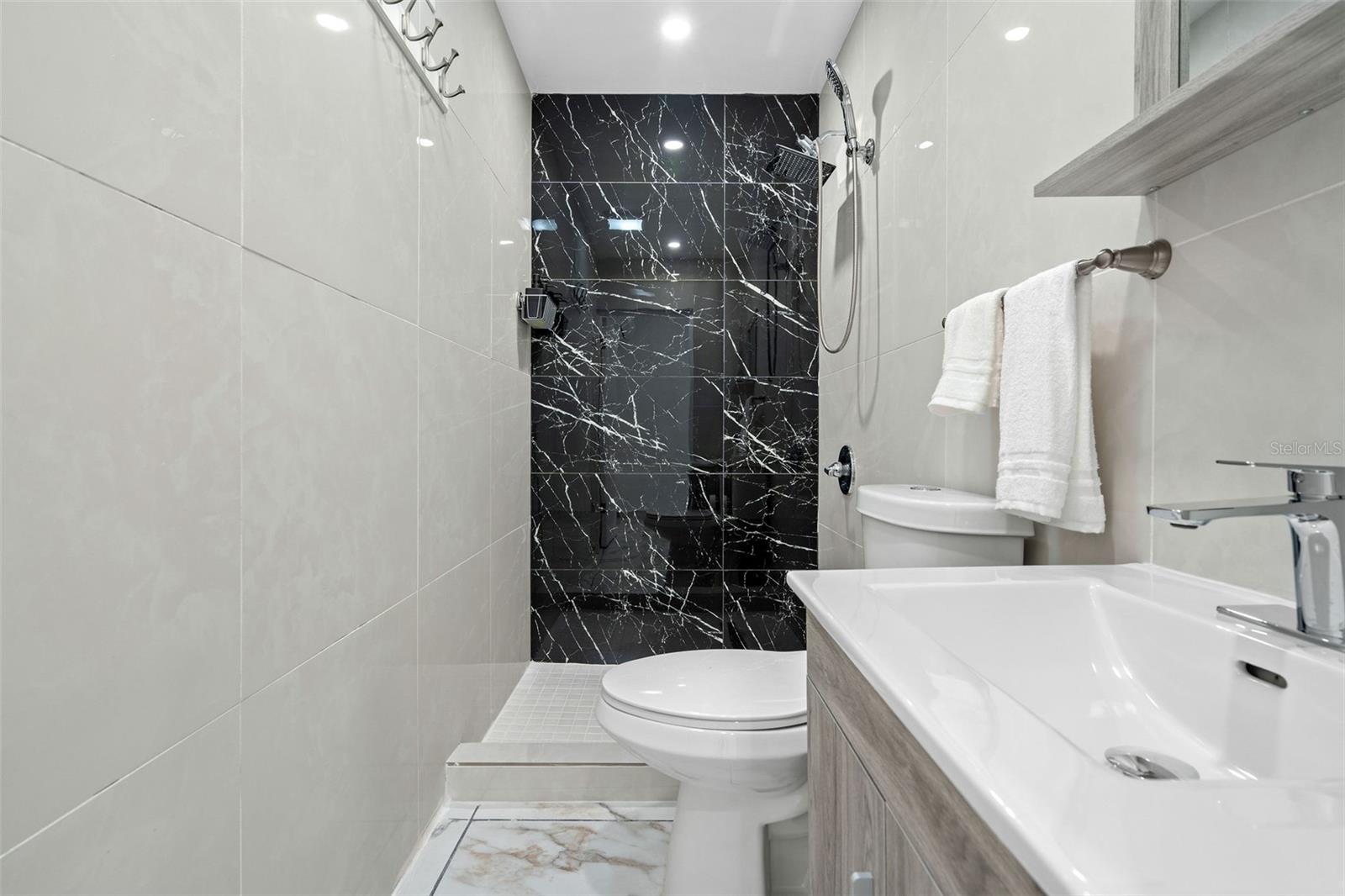 1035 CALLE MARGINAL VILLAMAR