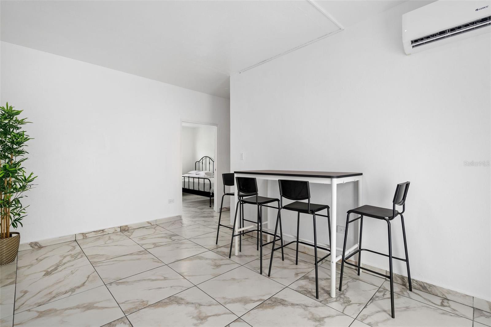 1035 CALLE MARGINAL VILLAMAR