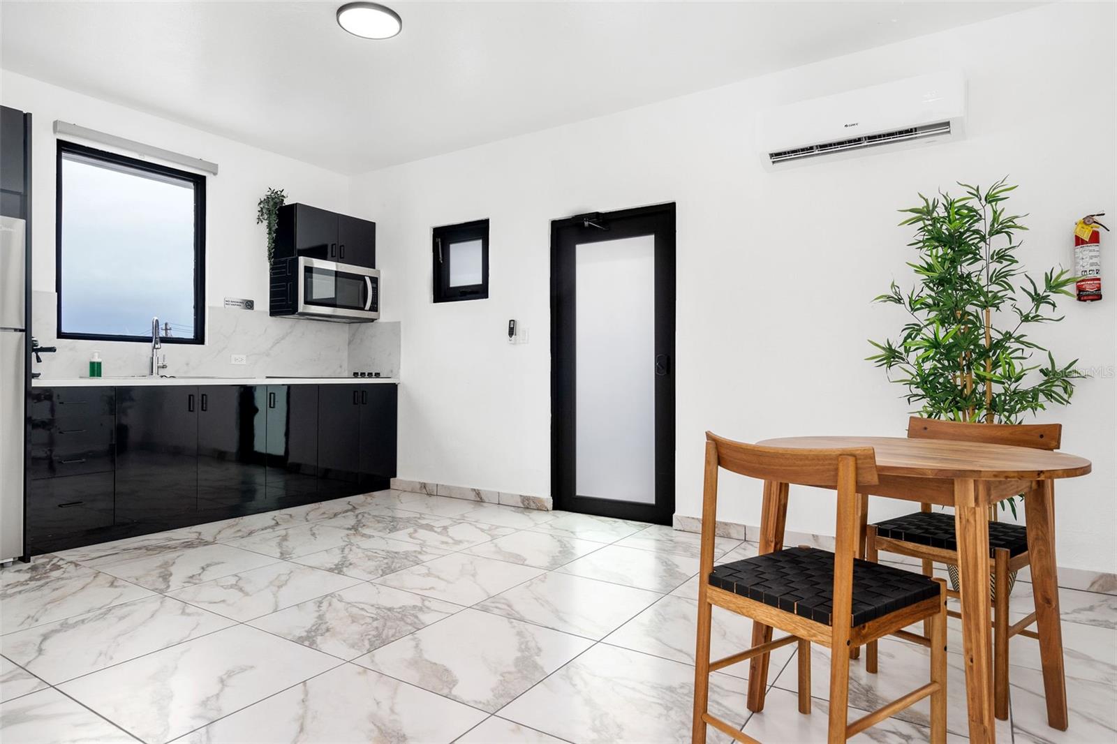 1035 CALLE MARGINAL VILLAMAR