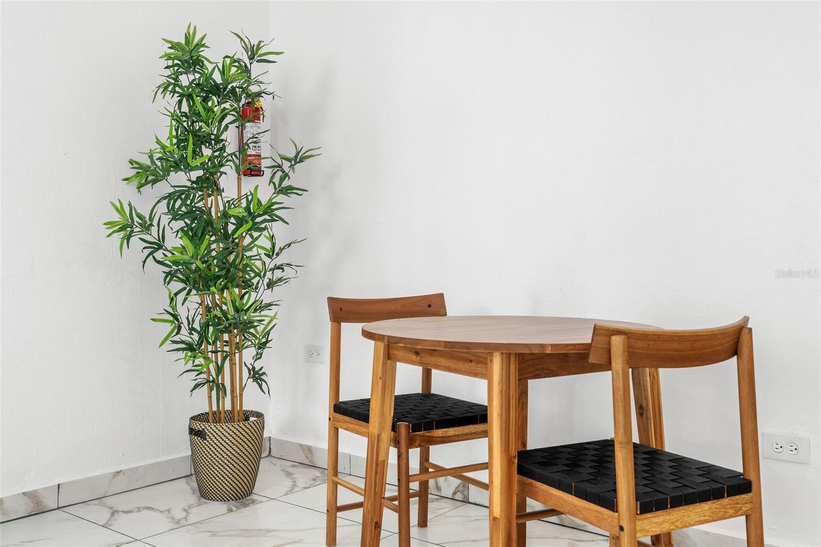 1035 CALLE MARGINAL VILLAMAR