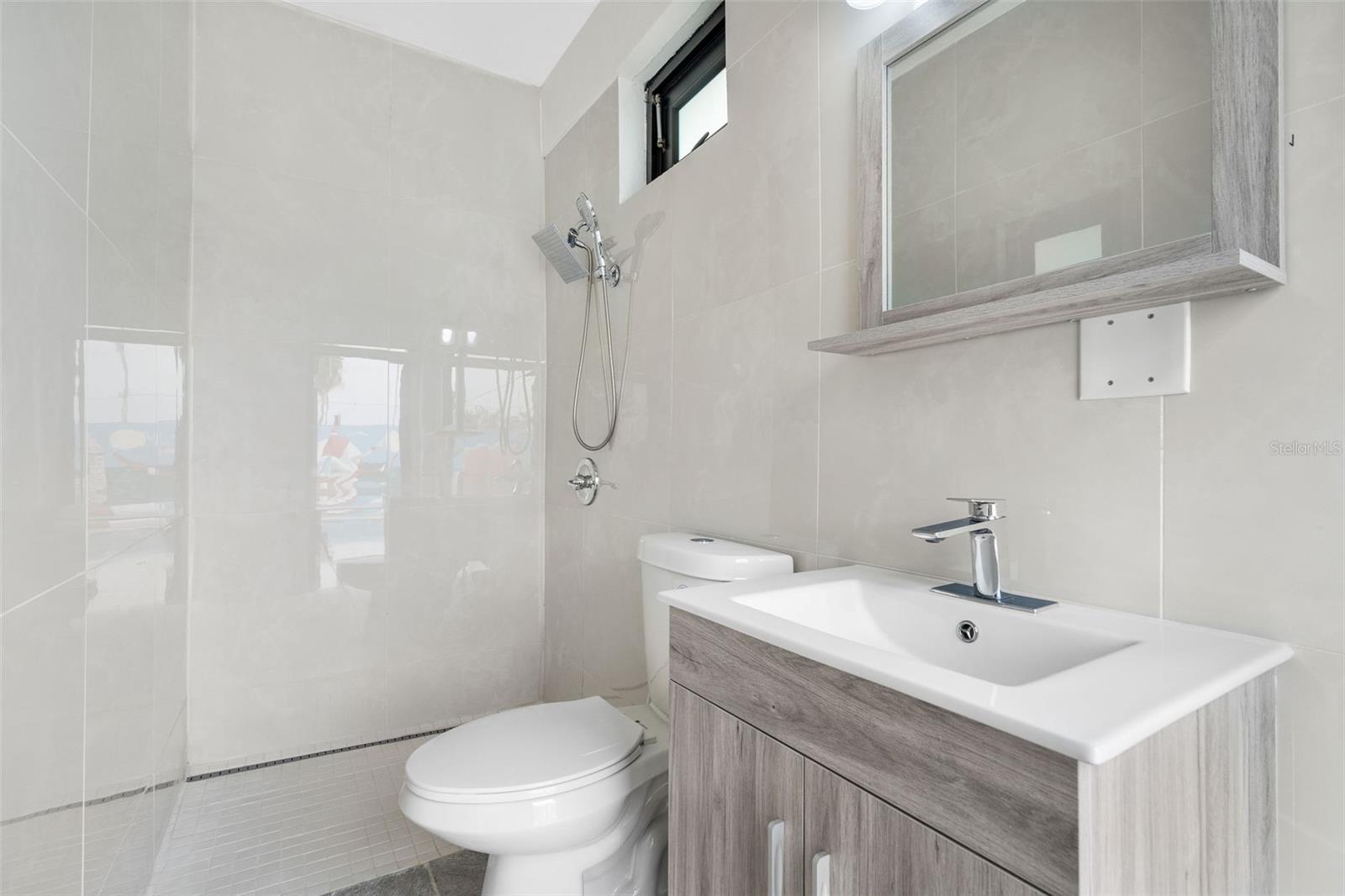 1035 CALLE MARGINAL VILLAMAR