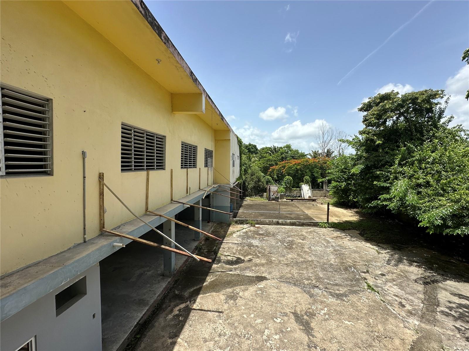 PR-944, KM 2.1 HATO NUEVO WARD