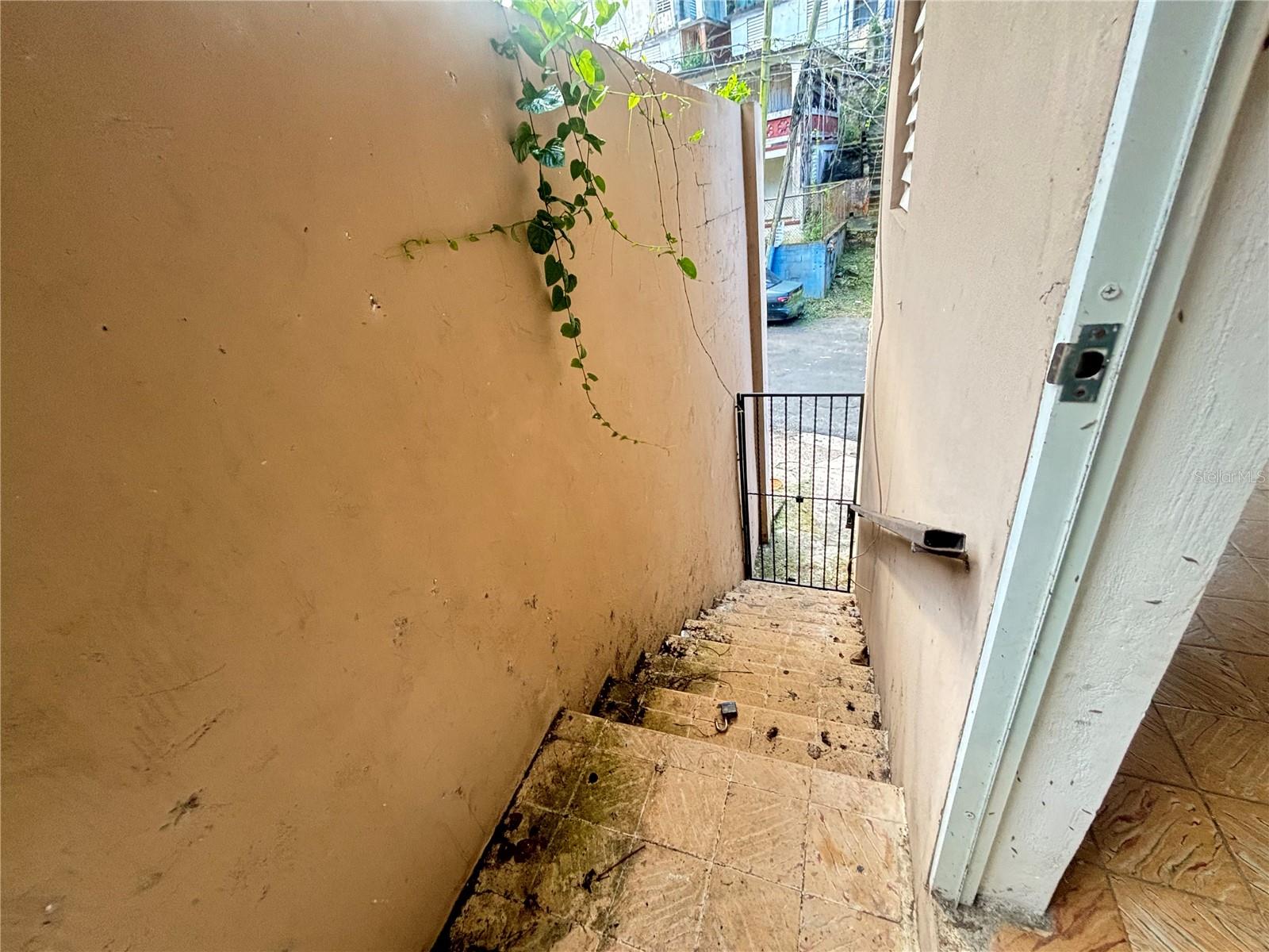 Calle Principal ESQ CALLE. DEL POZO