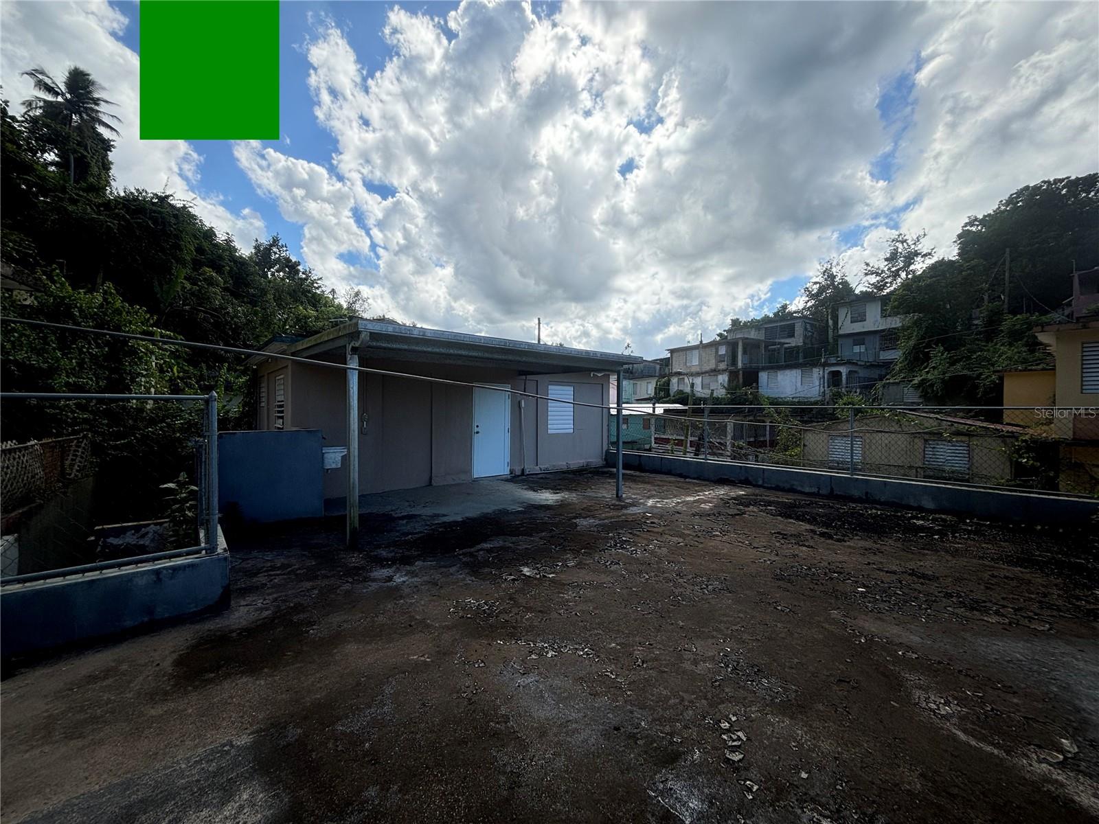 Calle Principal ESQ CALLE. DEL POZO