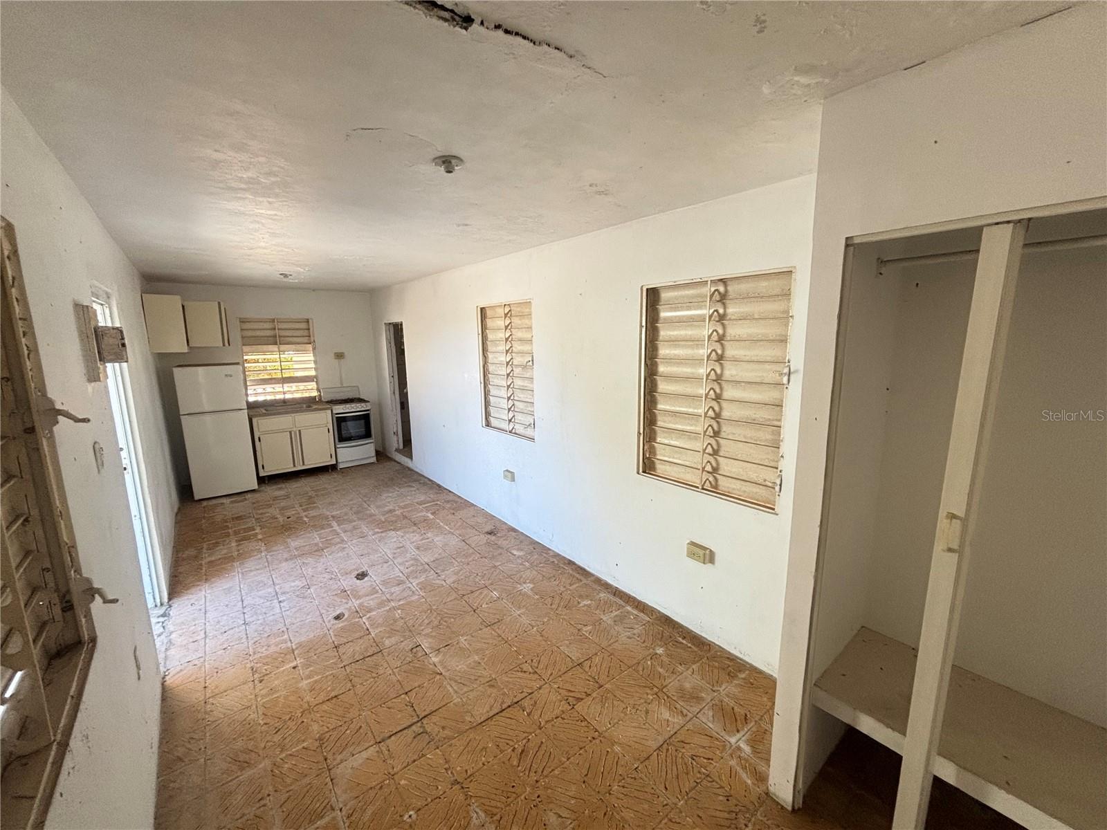 Calle Principal ESQ CALLE. DEL POZO