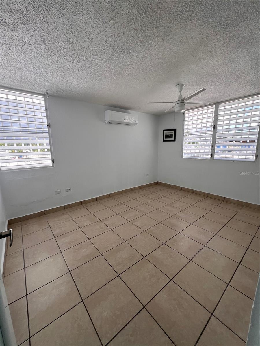 Paradise Hills CALLE PECOS 1644