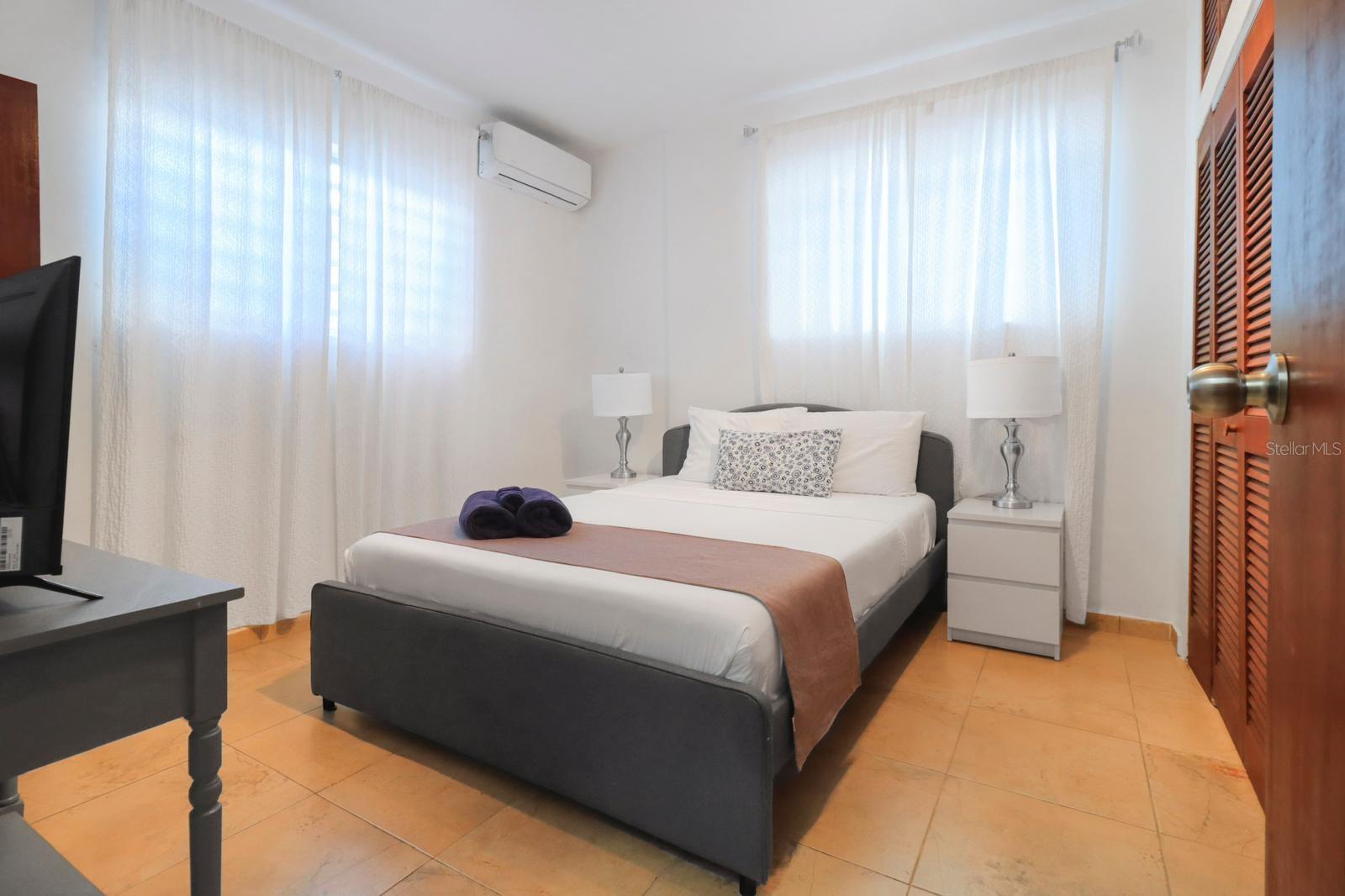 2017 MCLEARY STREET, OCEAN PARK