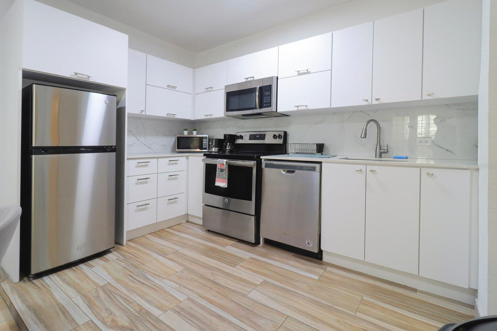 2017 MCLEARY STREET, OCEAN PARK