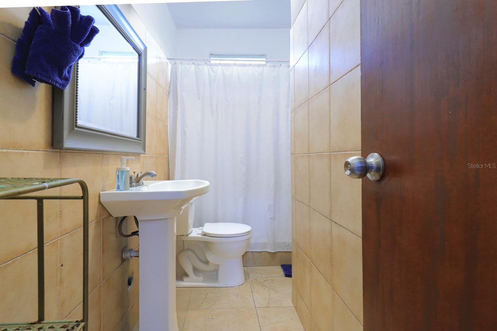 2017 MCLEARY STREET, OCEAN PARK