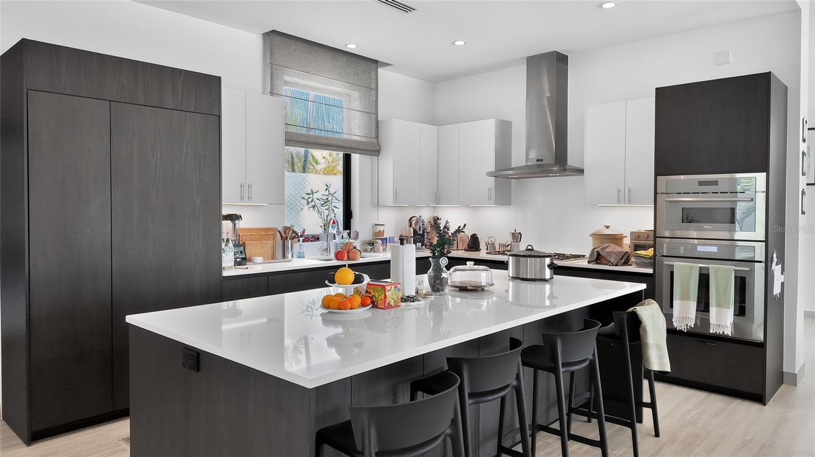 The Isles LAKEFRONT HOME