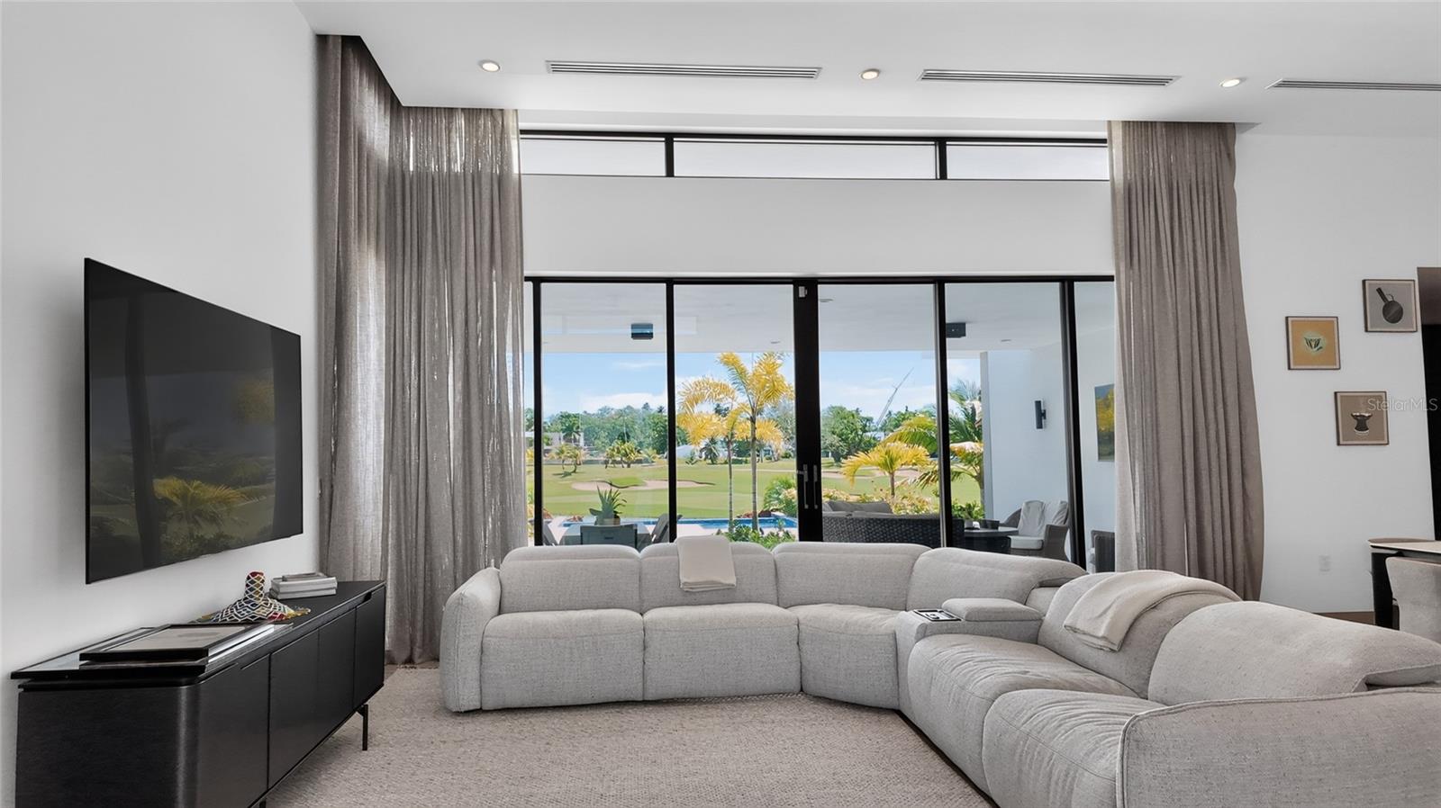 The Isles LAKEFRONT HOME
