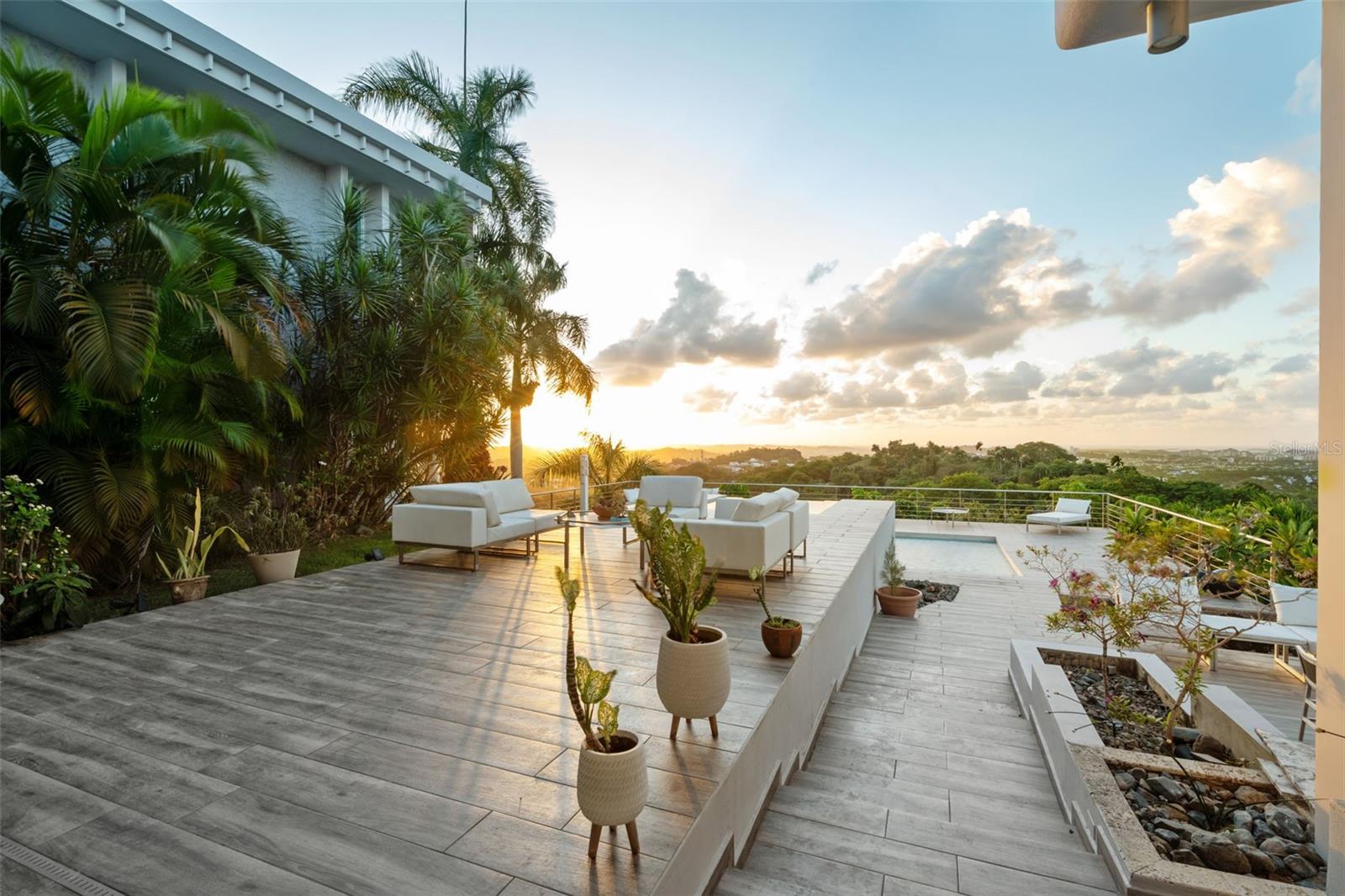 7 LA ROCA STREET BEVERLY HILLS