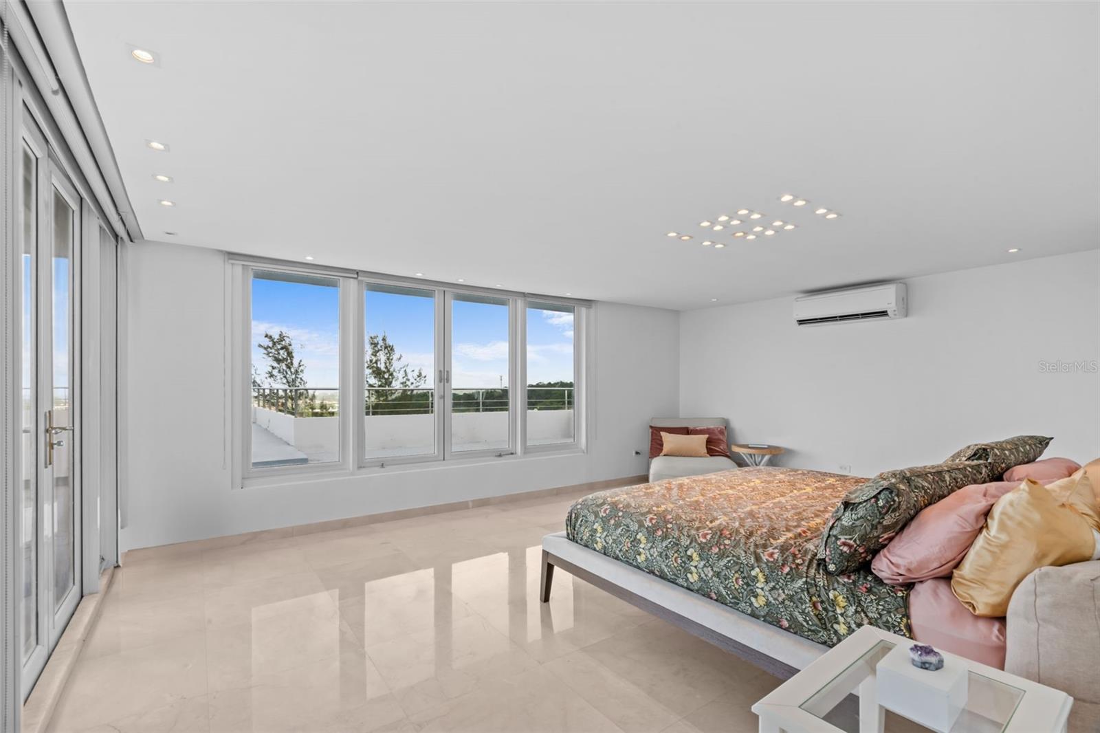 7 LA ROCA STREET BEVERLY HILLS