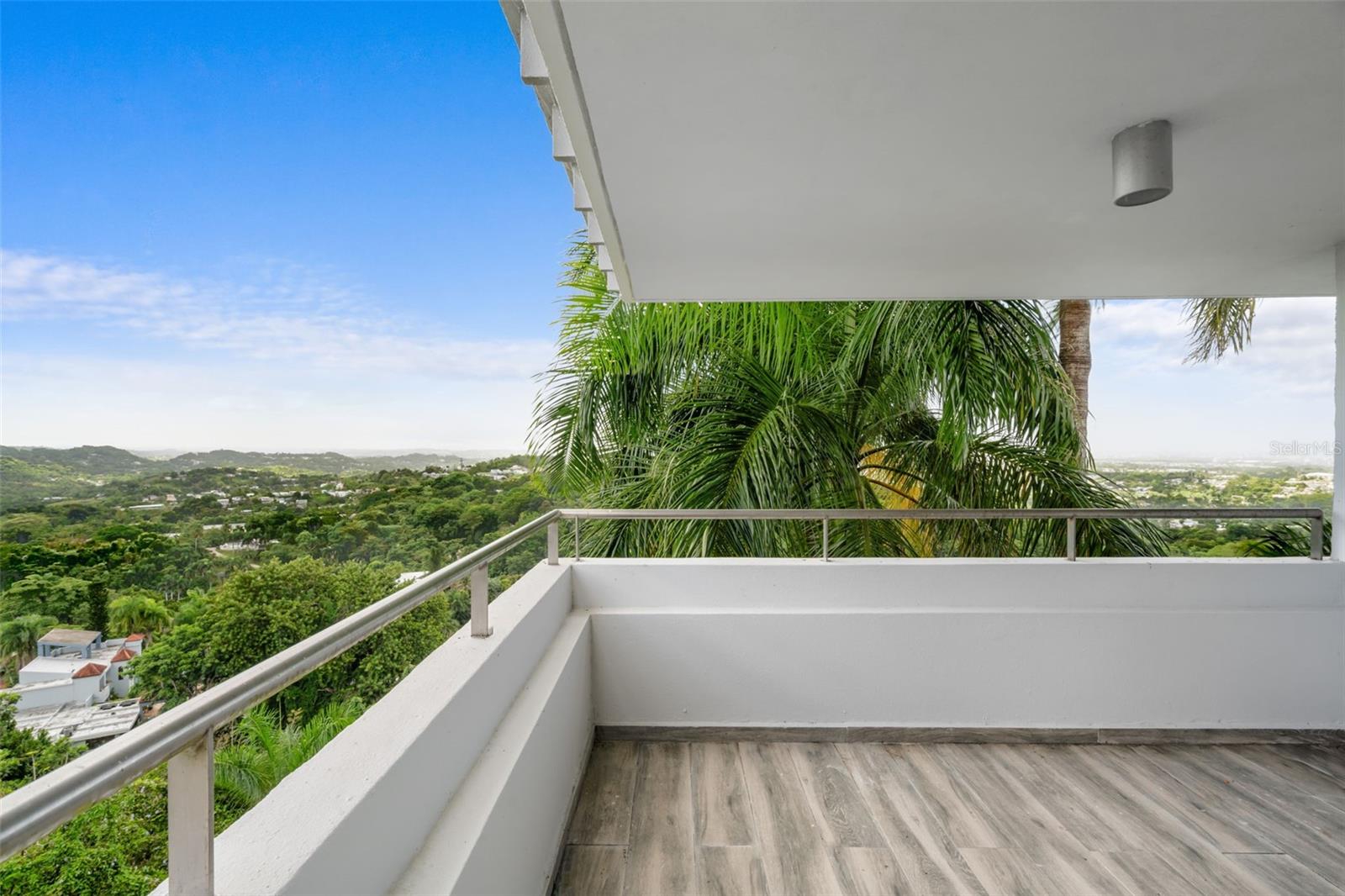 7 LA ROCA STREET BEVERLY HILLS