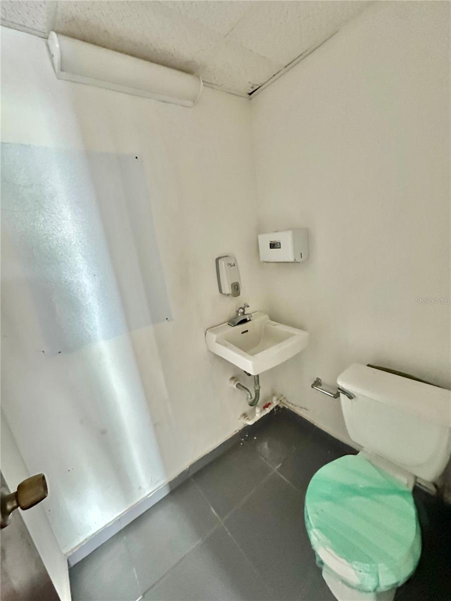 757 AVENIDA ROBERTO SÁNCHEZ VILELLA