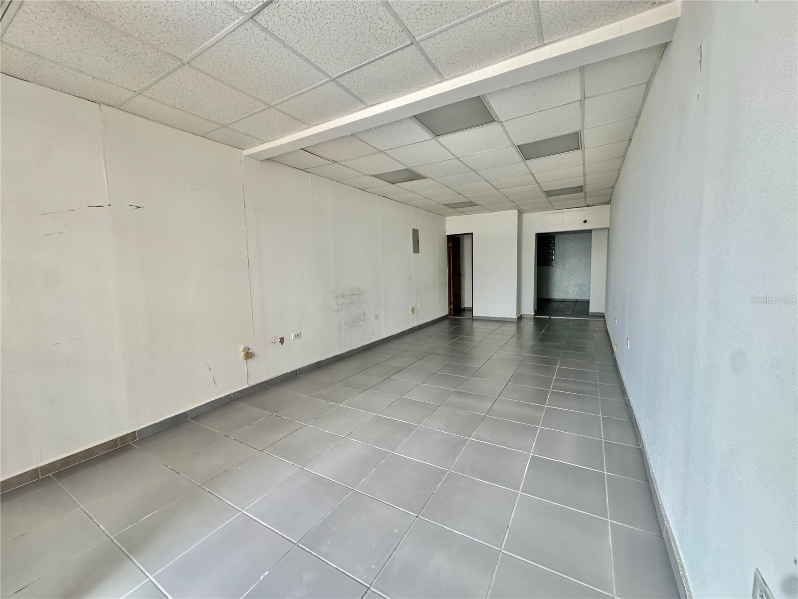 757 AVENIDA ROBERTO SÁNCHEZ VILELLA