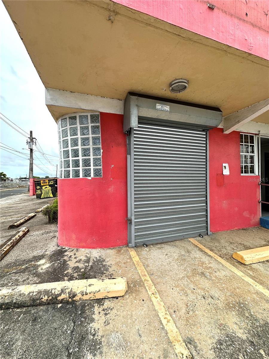 757 AVENIDA ROBERTO SÁNCHEZ VILELLA