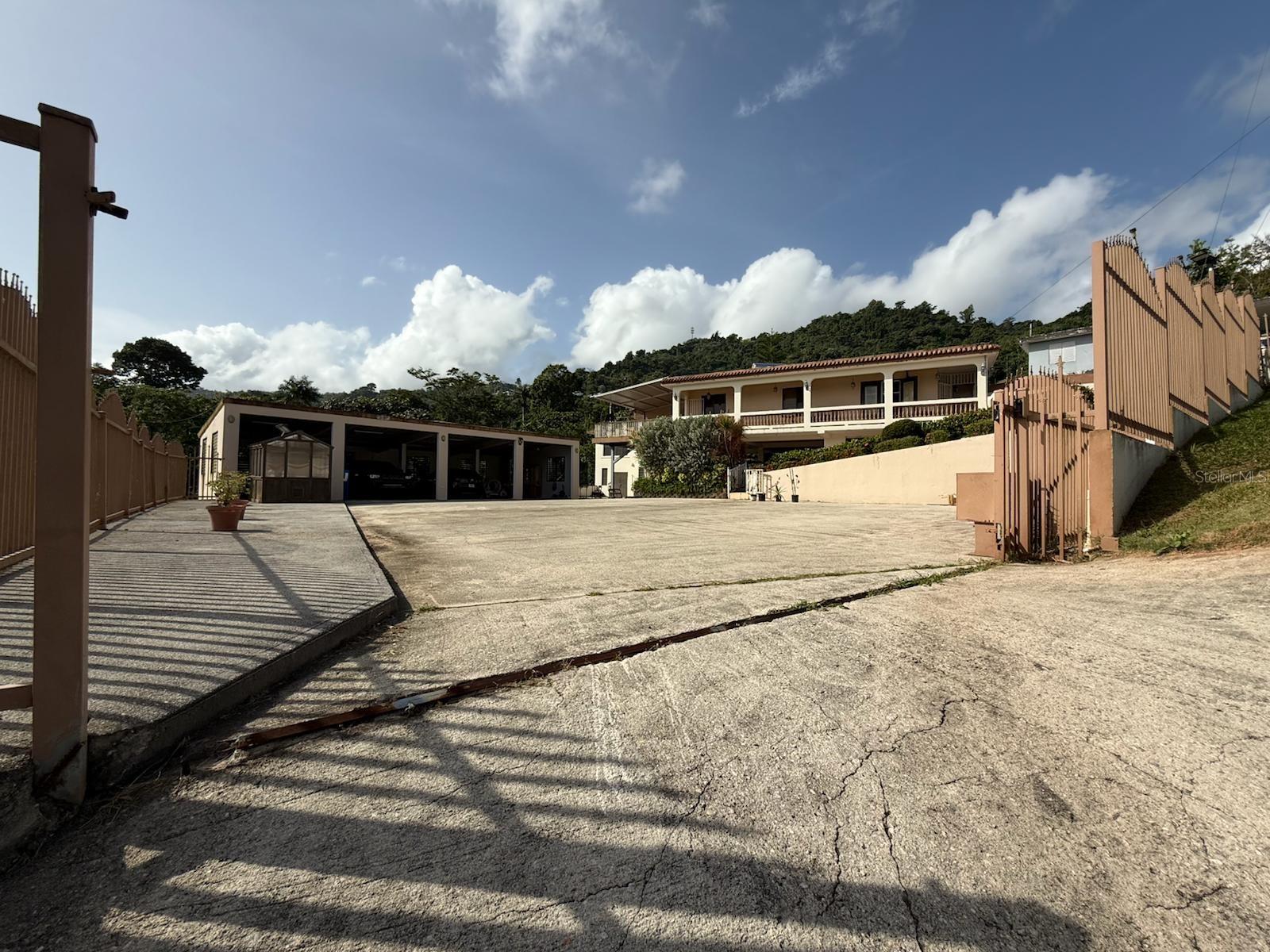 PR-164, Km. 12.4, Lot “A” PALMAREJO WARD