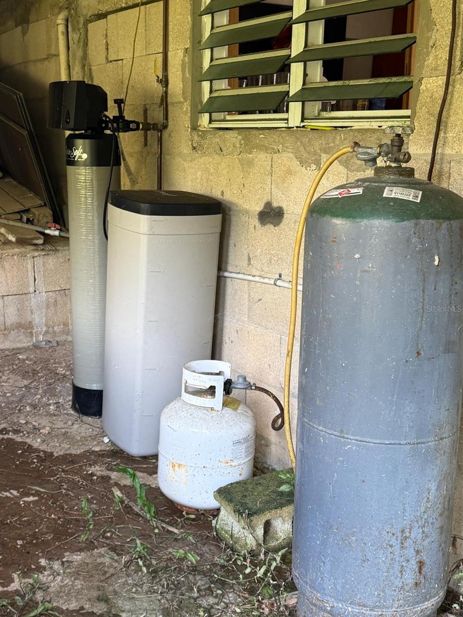 PR-164, Km. 12.4, Lot “A” PALMAREJO WARD