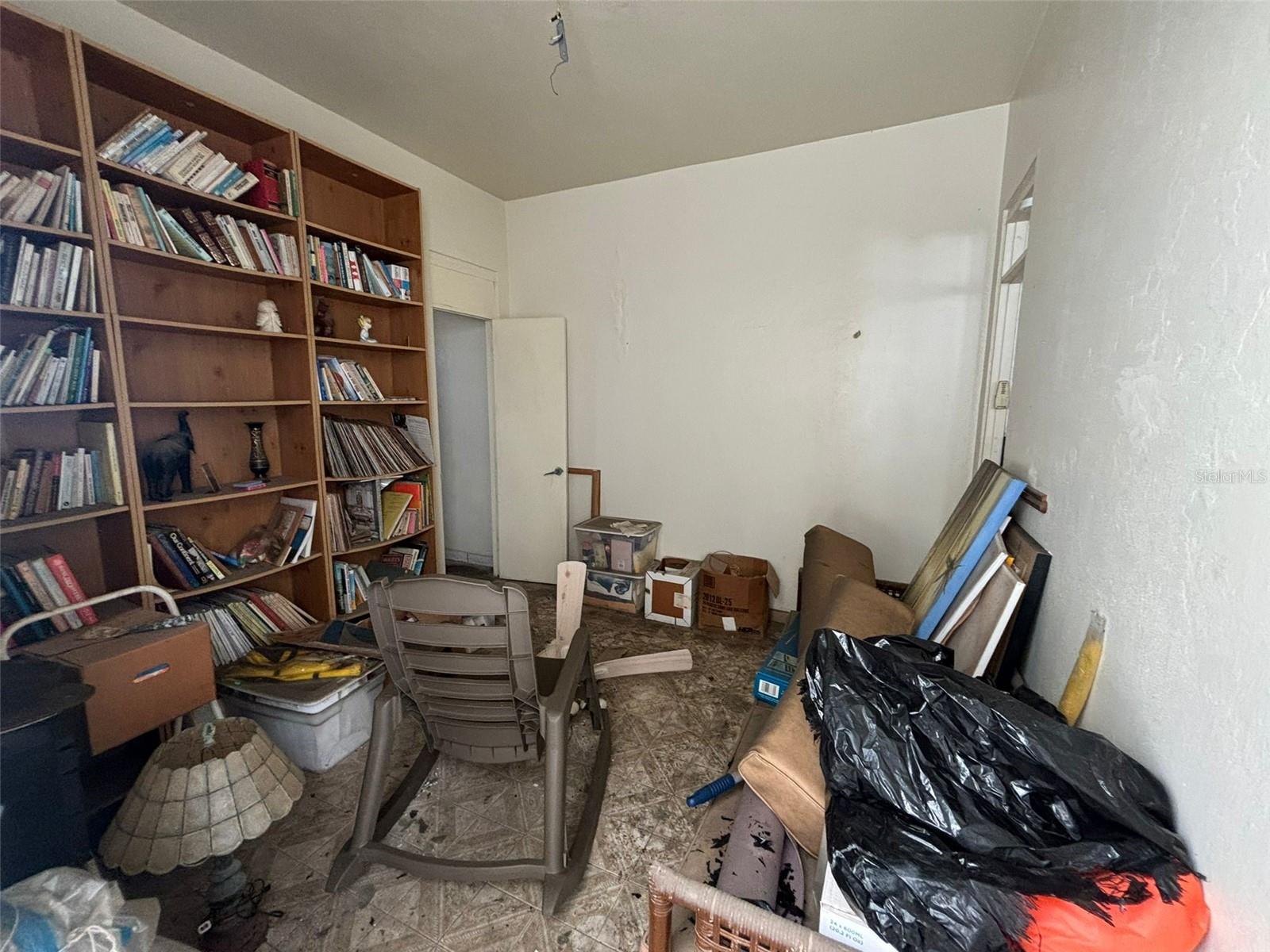 APT B 2 DOMINGO CABRERA 112 #1