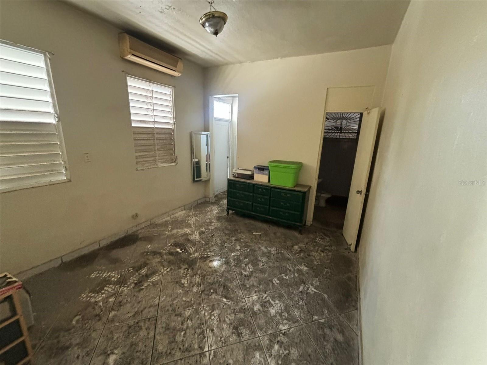 APT B 2 DOMINGO CABRERA 112 #1