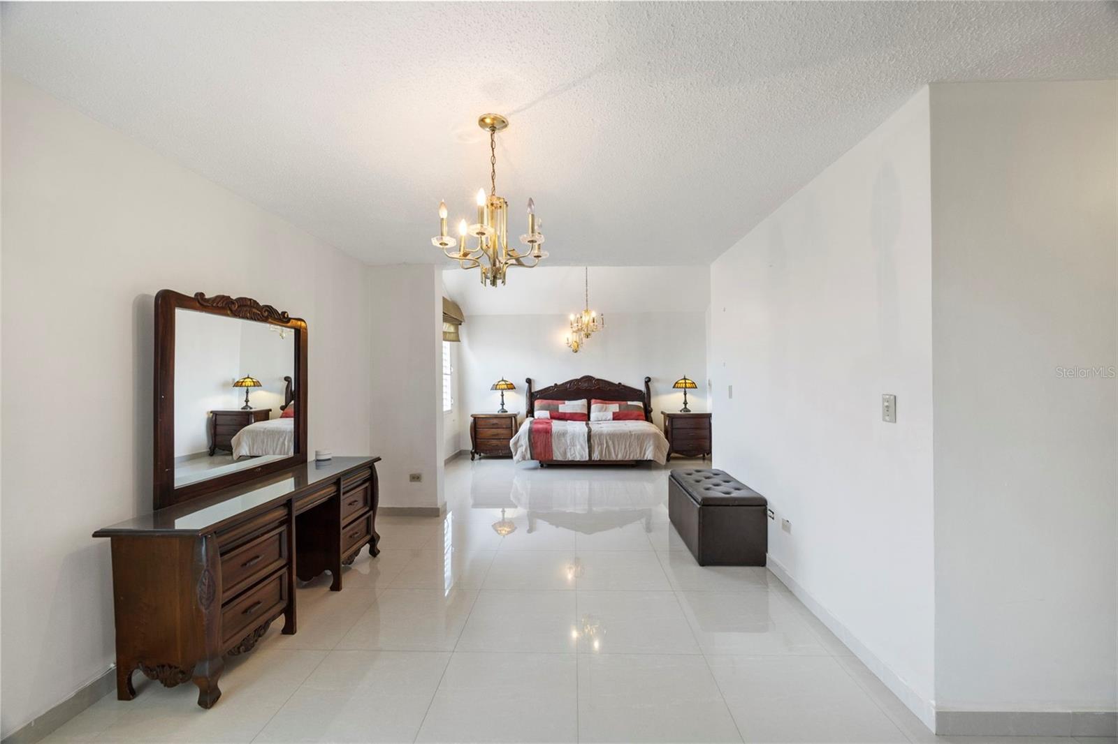 C-27 CALLE CALZADA C-27 URB EL REMANSO