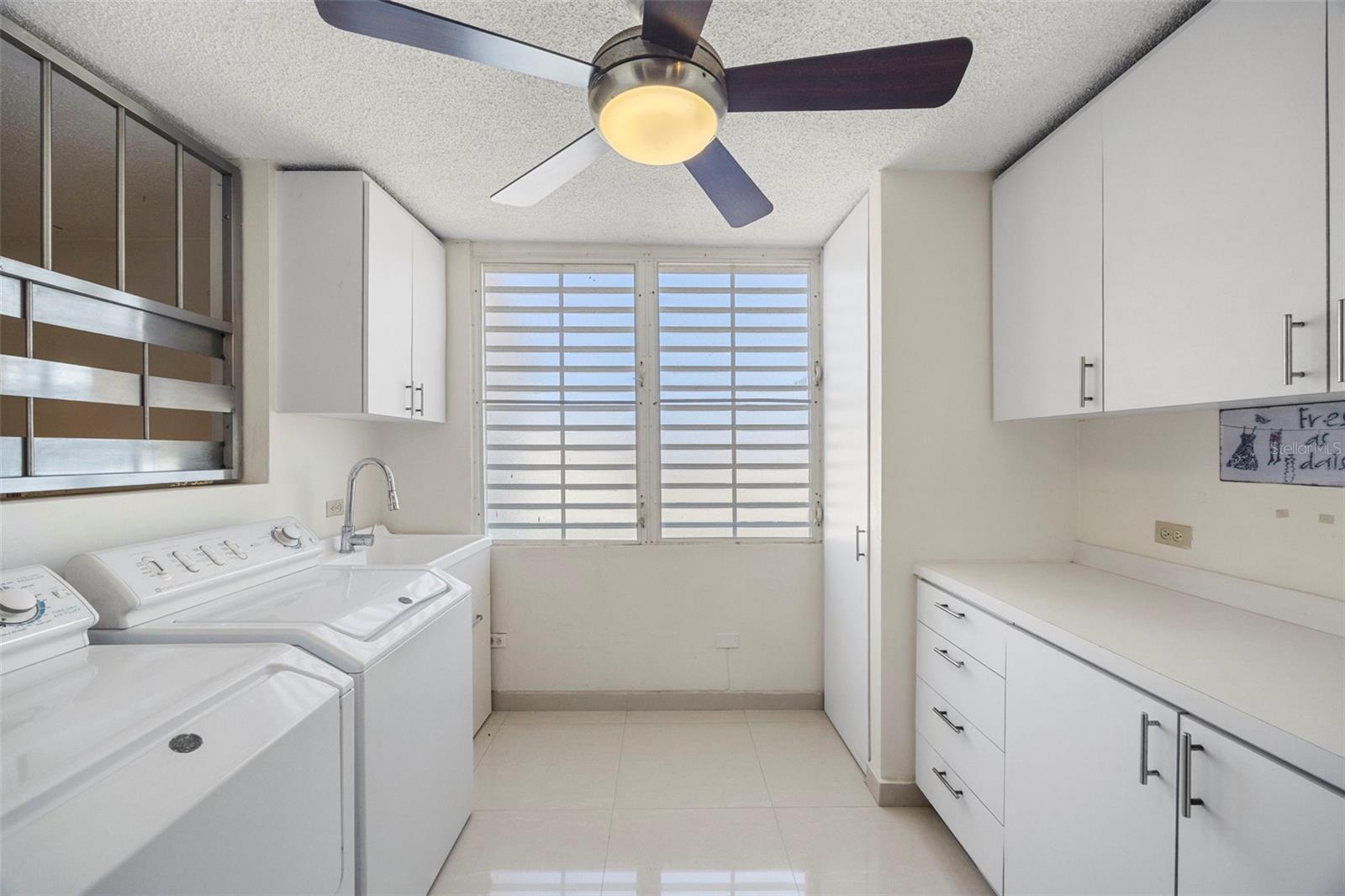 C-27 CALLE CALZADA C-27 URB EL REMANSO